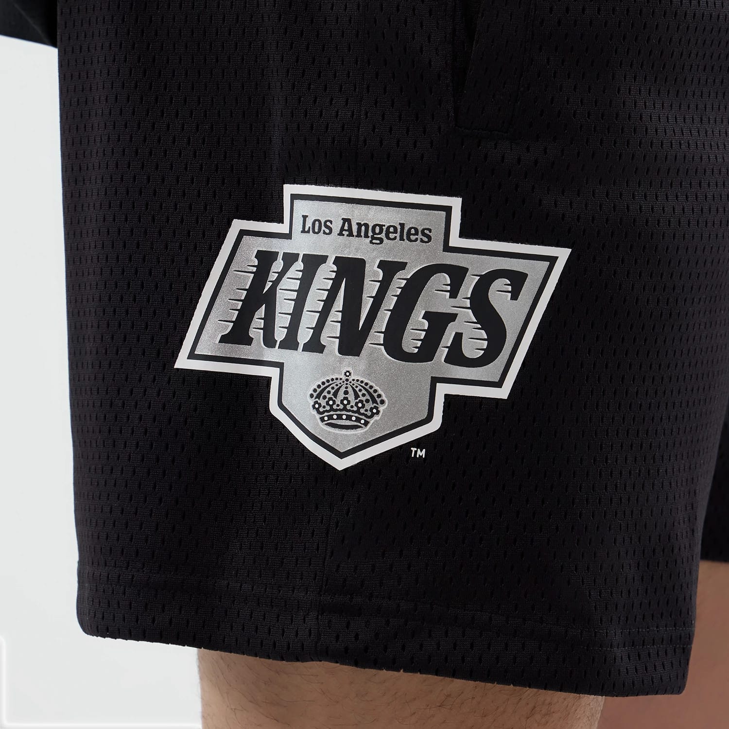 LA Kings NHL Street Culture Black Oversized Shorts-kentox