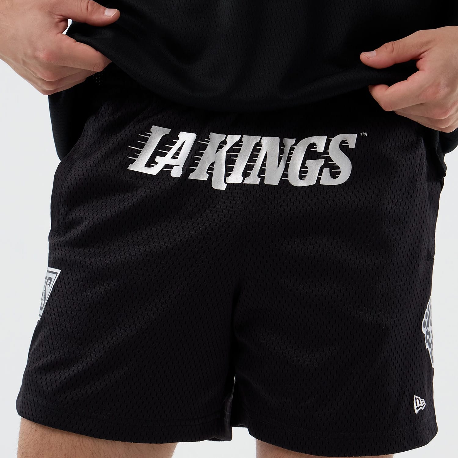 LA Kings NHL Street Culture Black Oversized Shorts-kentox