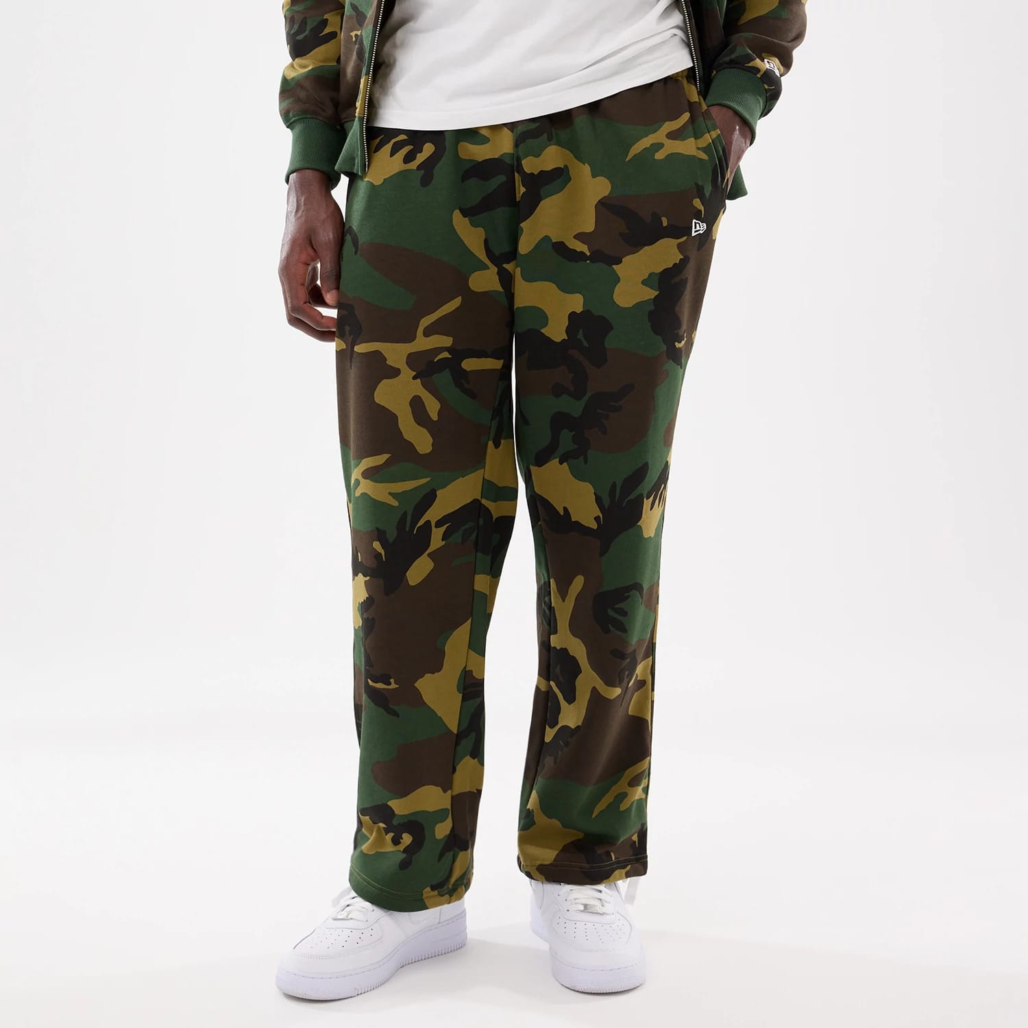 New Era Woodland Camo Joggers-kentox