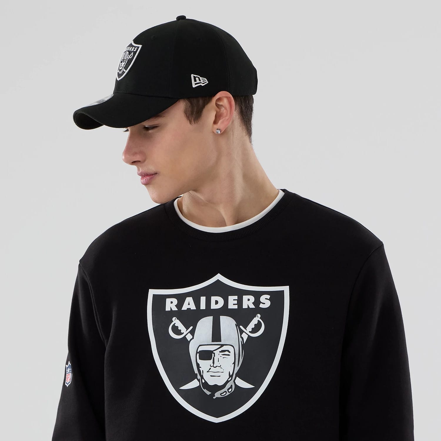 Las Vegas Raiders NFL Black Crew Neck Sweater-kentox