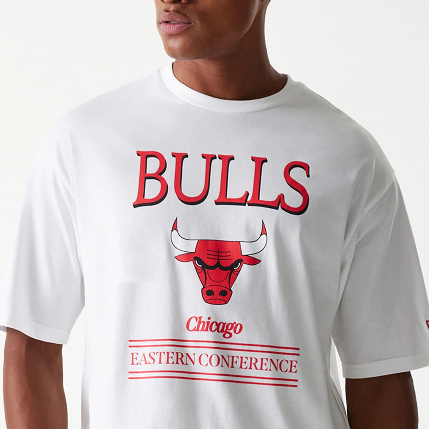 Chicago Bulls NBA Team Graphic White Oversized T-Shirt-kentox