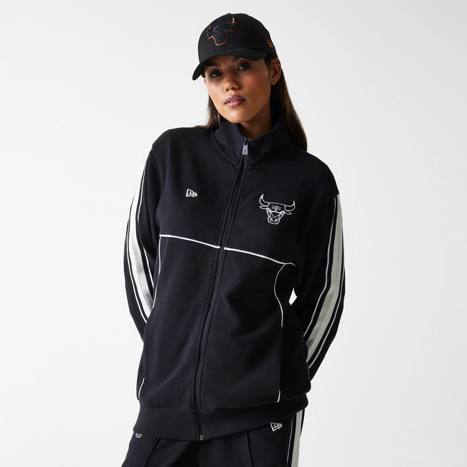 Chicago Bulls NBA Outline Black Track Jacket-kentox