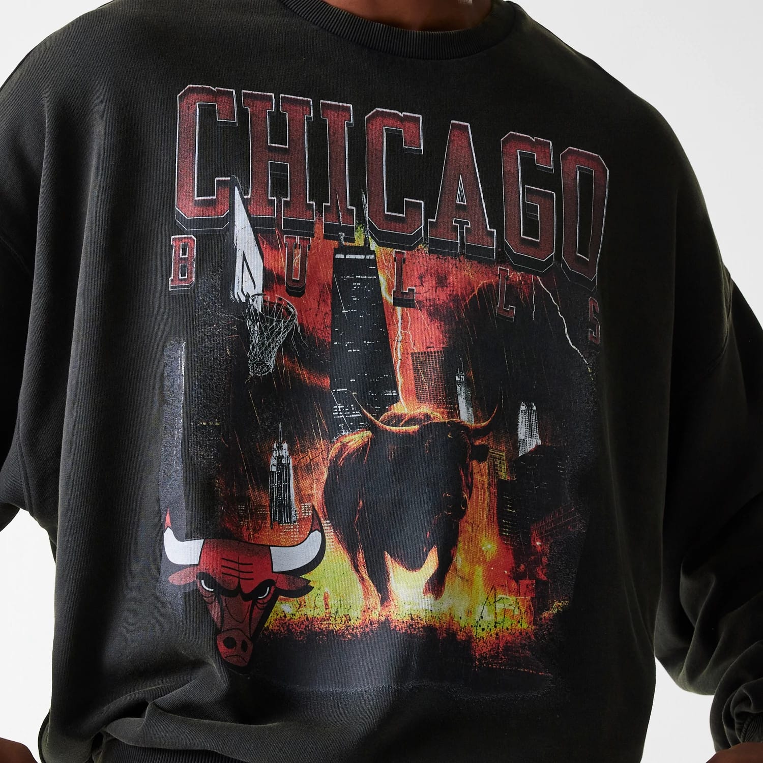 Chicago Bulls NBA Washed Graphic Grey Oversized Crew Neck Sweater-kentox