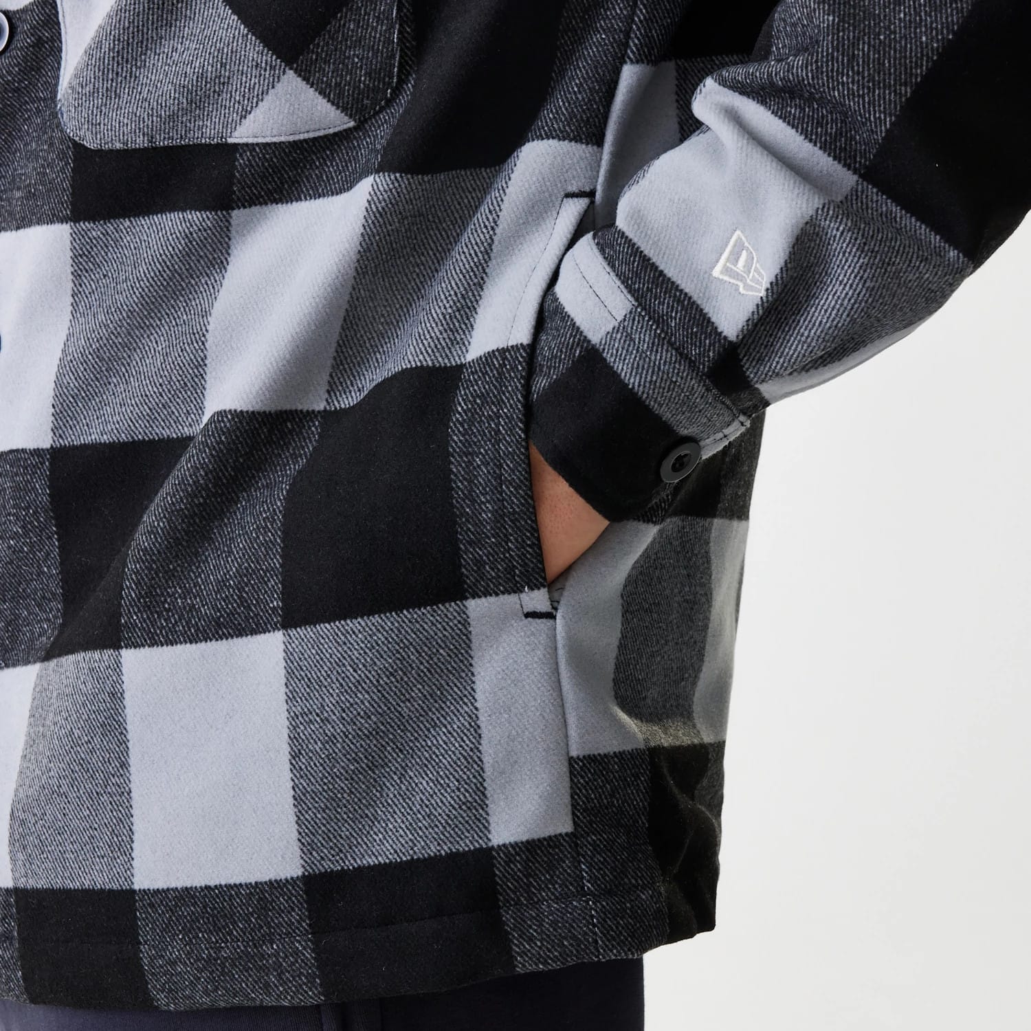 New Era Black Shacket-kentox