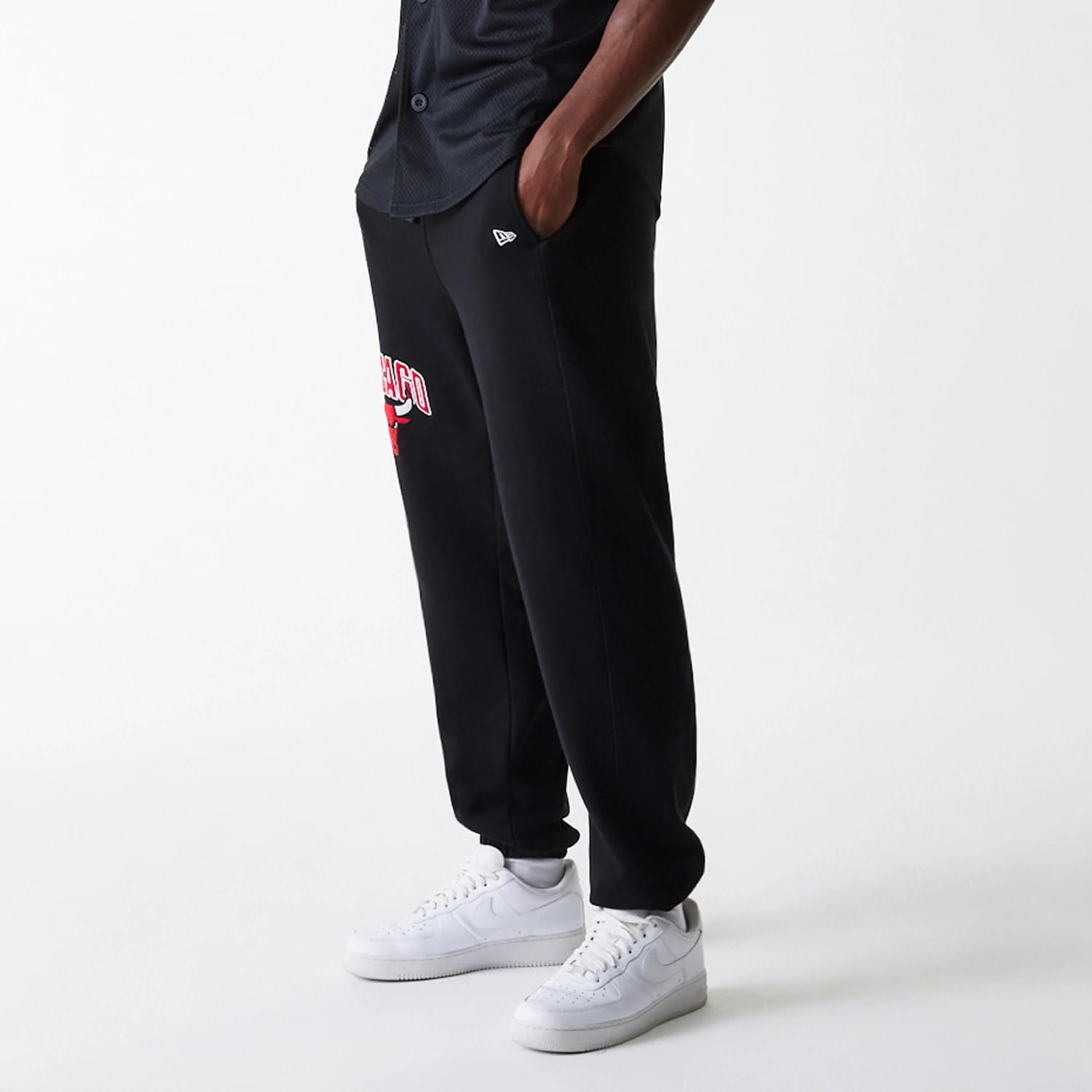 Chicago Bulls NBA Arch Graphic Black Joggers-kentox