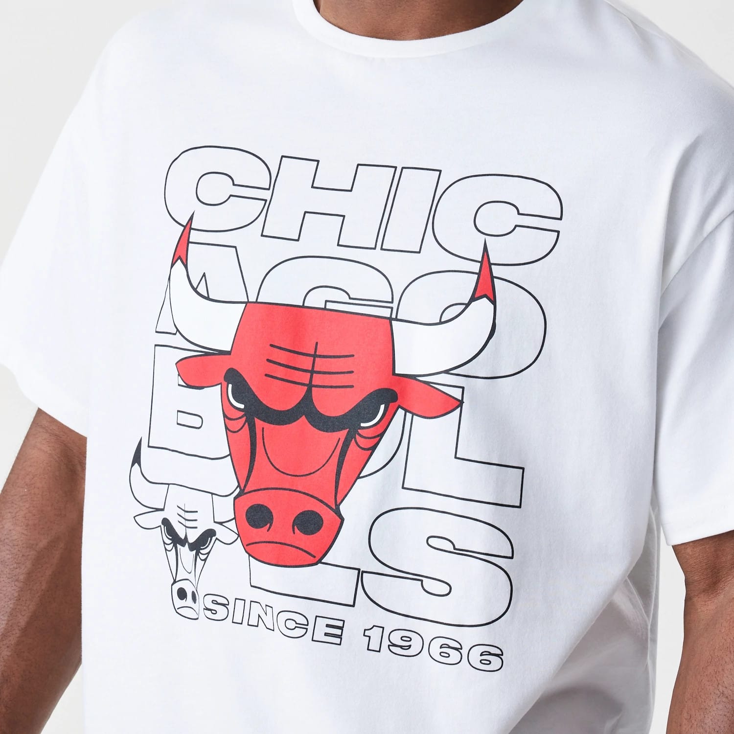 Chicago Bulls NBA Outline Graphic White Oversized T-Shirt-kentox