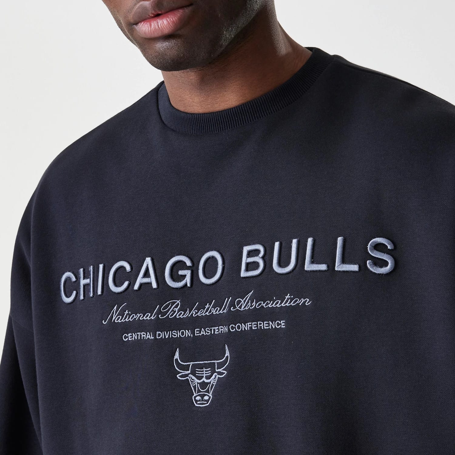 Chicago Bulls NBA Linear Black Crew Neck Sweater-kentox