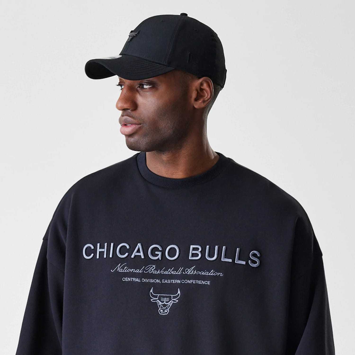Chicago Bulls NBA Linear Black Crew Neck Sweater-kentox