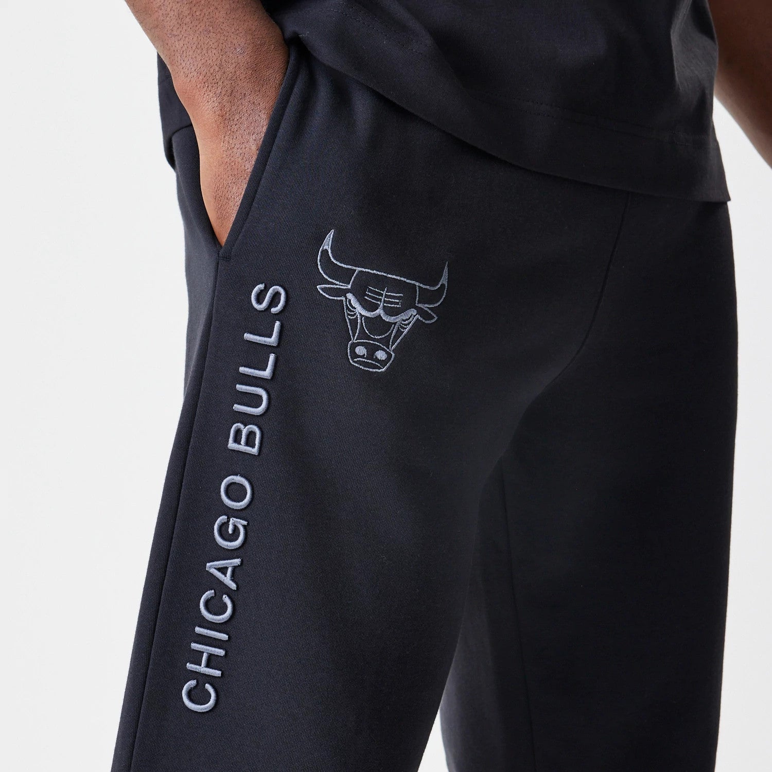 Chicago Bulls NBA Linear Black Straight Leg Joggers-kentox