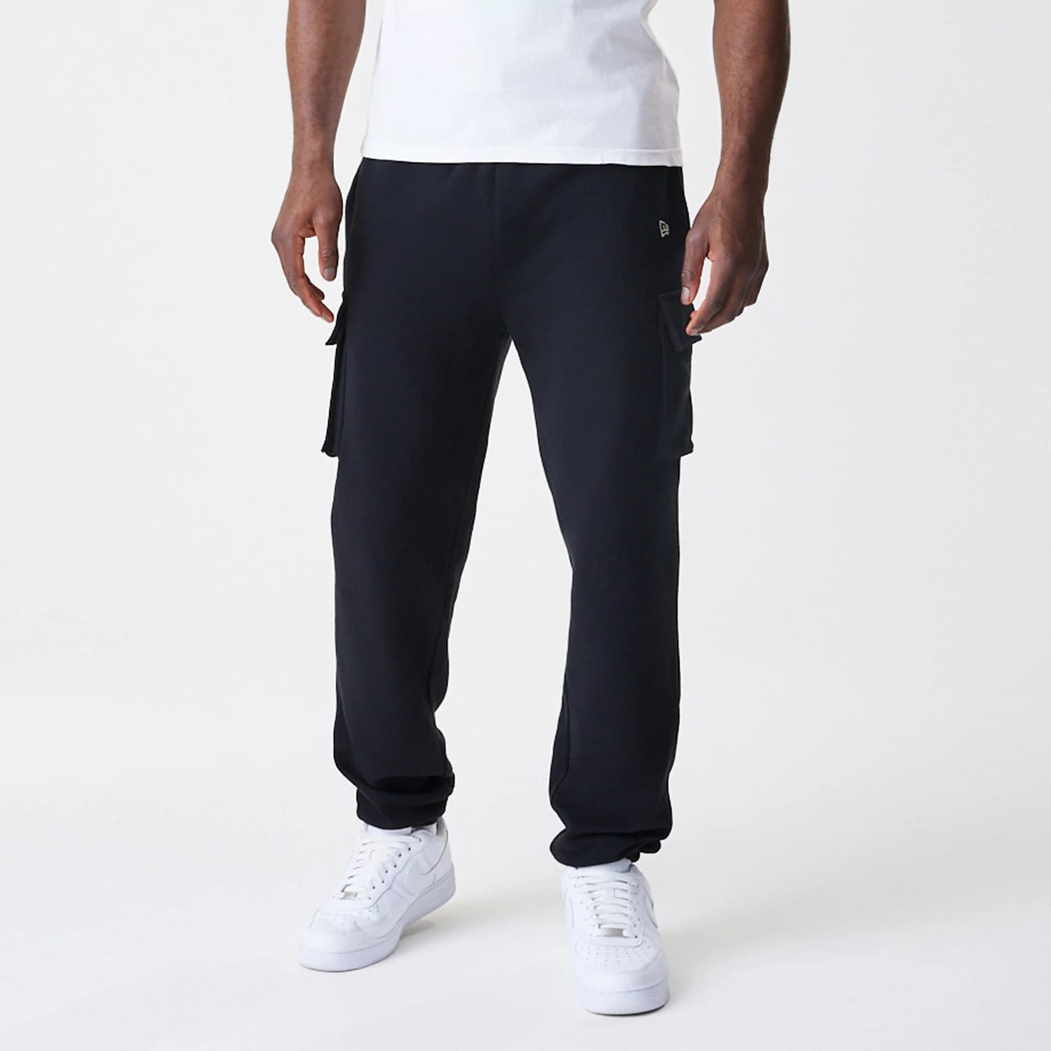 New Era Cargo Black Joggers-kentox