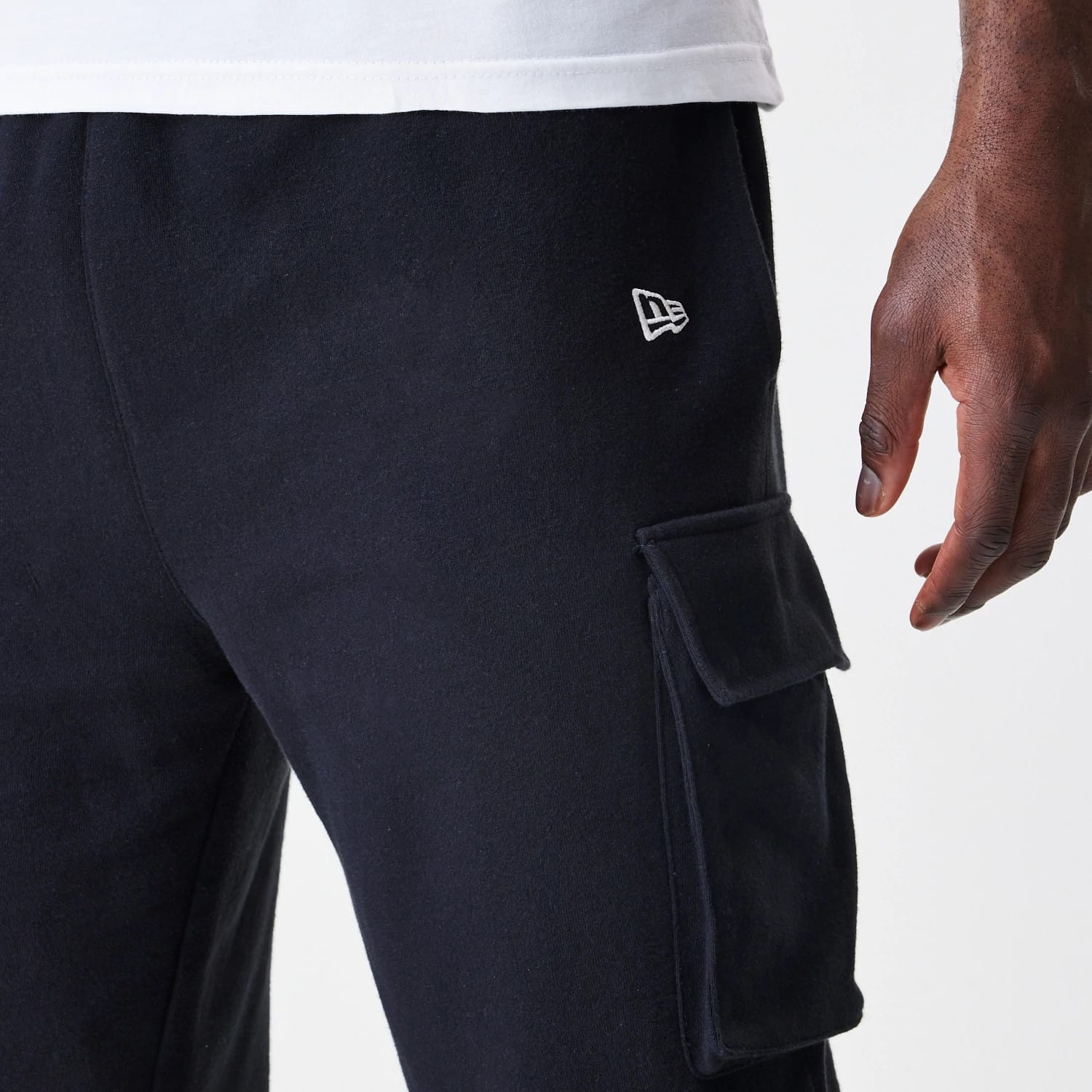 New Era Cargo Black Joggers-kentox