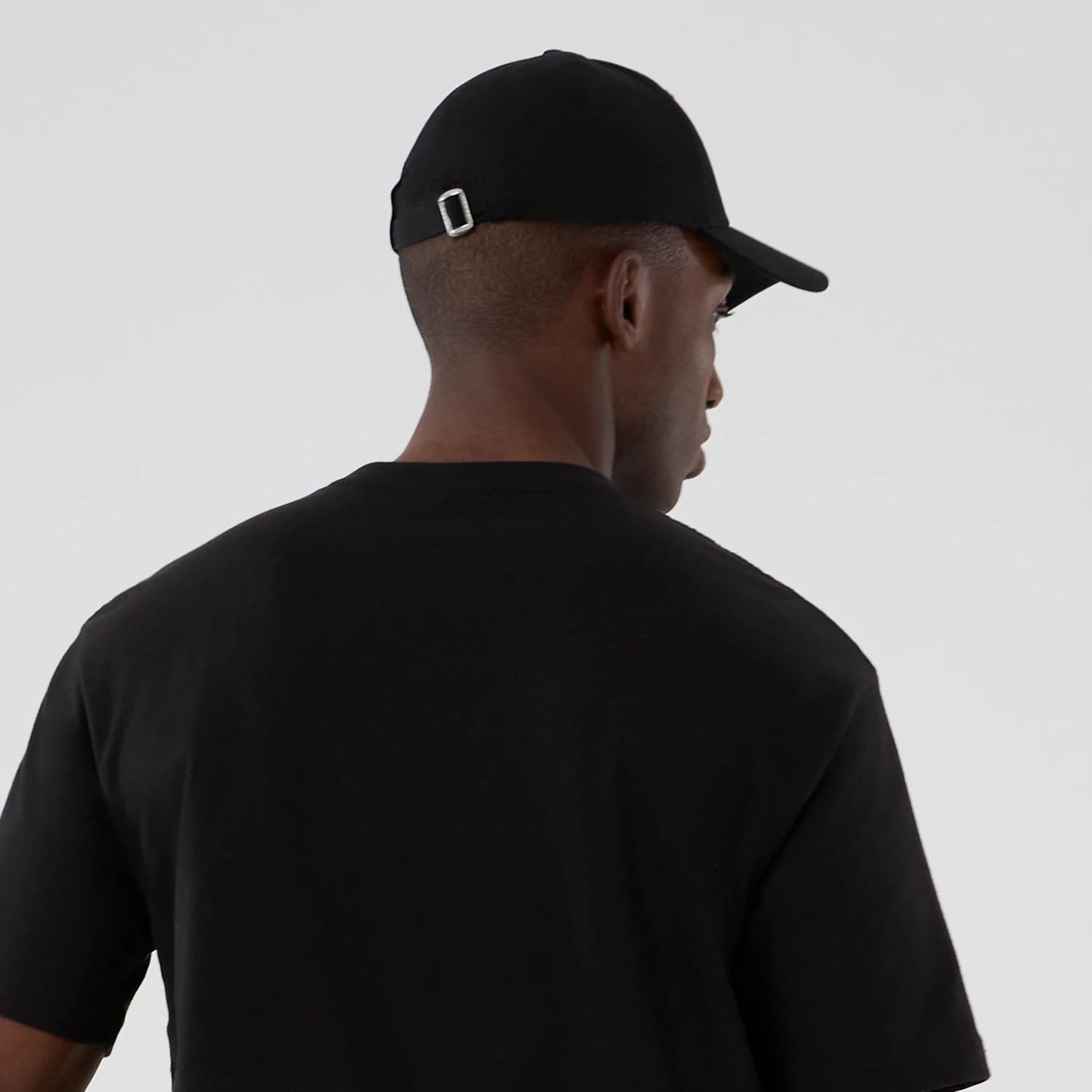 Friends Turkey Head Lifestyle Graphic Black T-Shirt-kentox