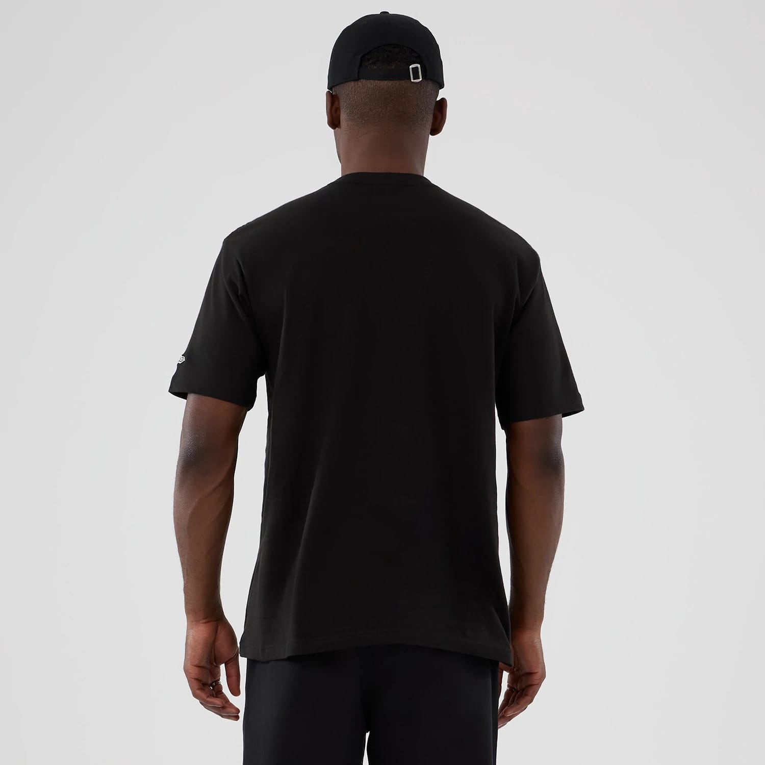 Friends Turkey Head Lifestyle Graphic Black T-Shirt-kentox