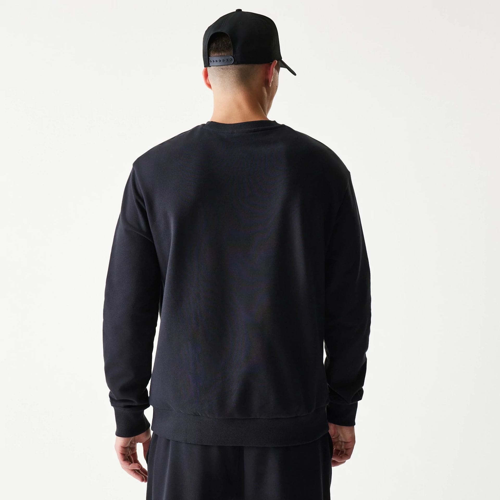 Chicago Bulls NBA Black Oversized Crew Neck Sweater-kentox