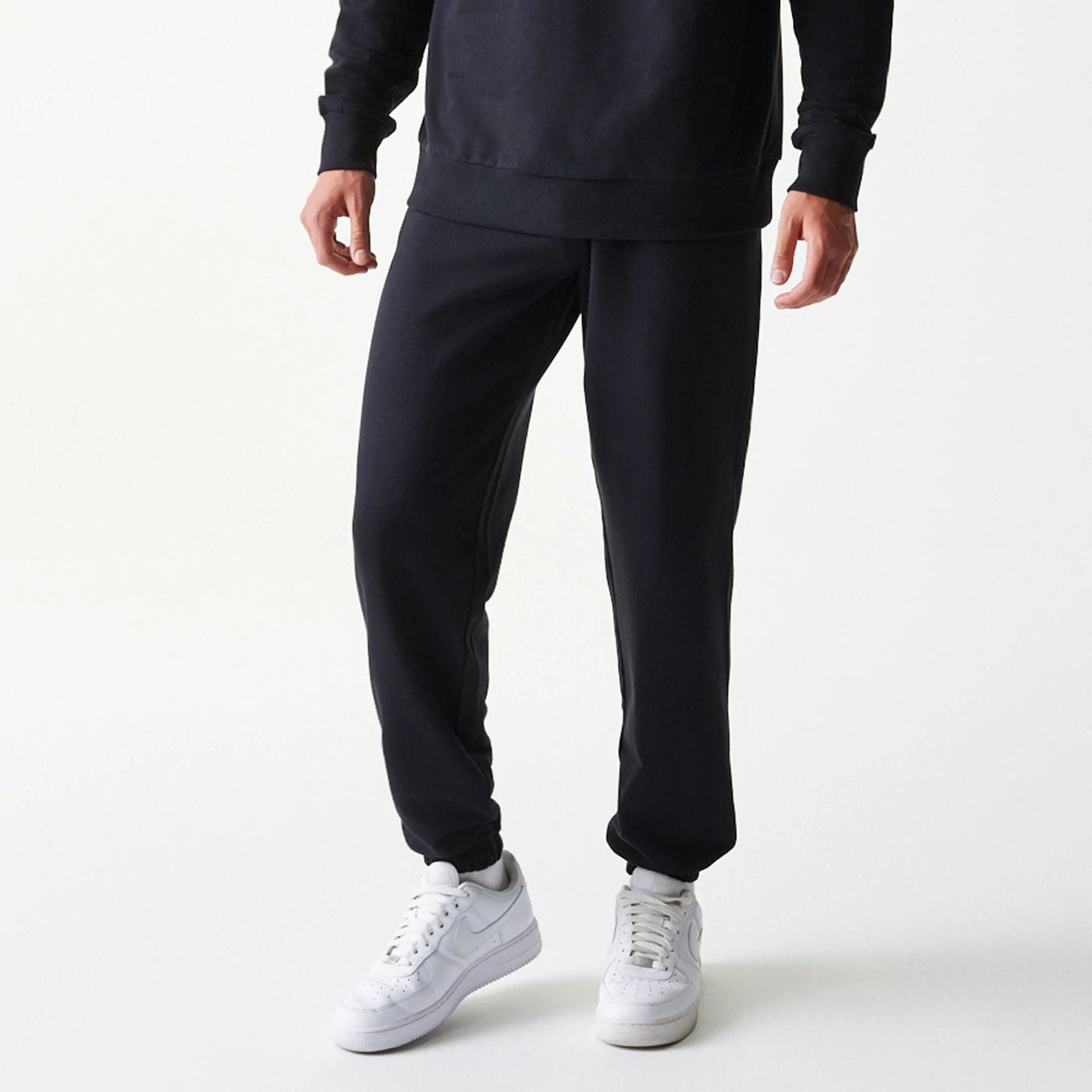 Chicago Bulls NBA League Essential Black Joggers-kentox