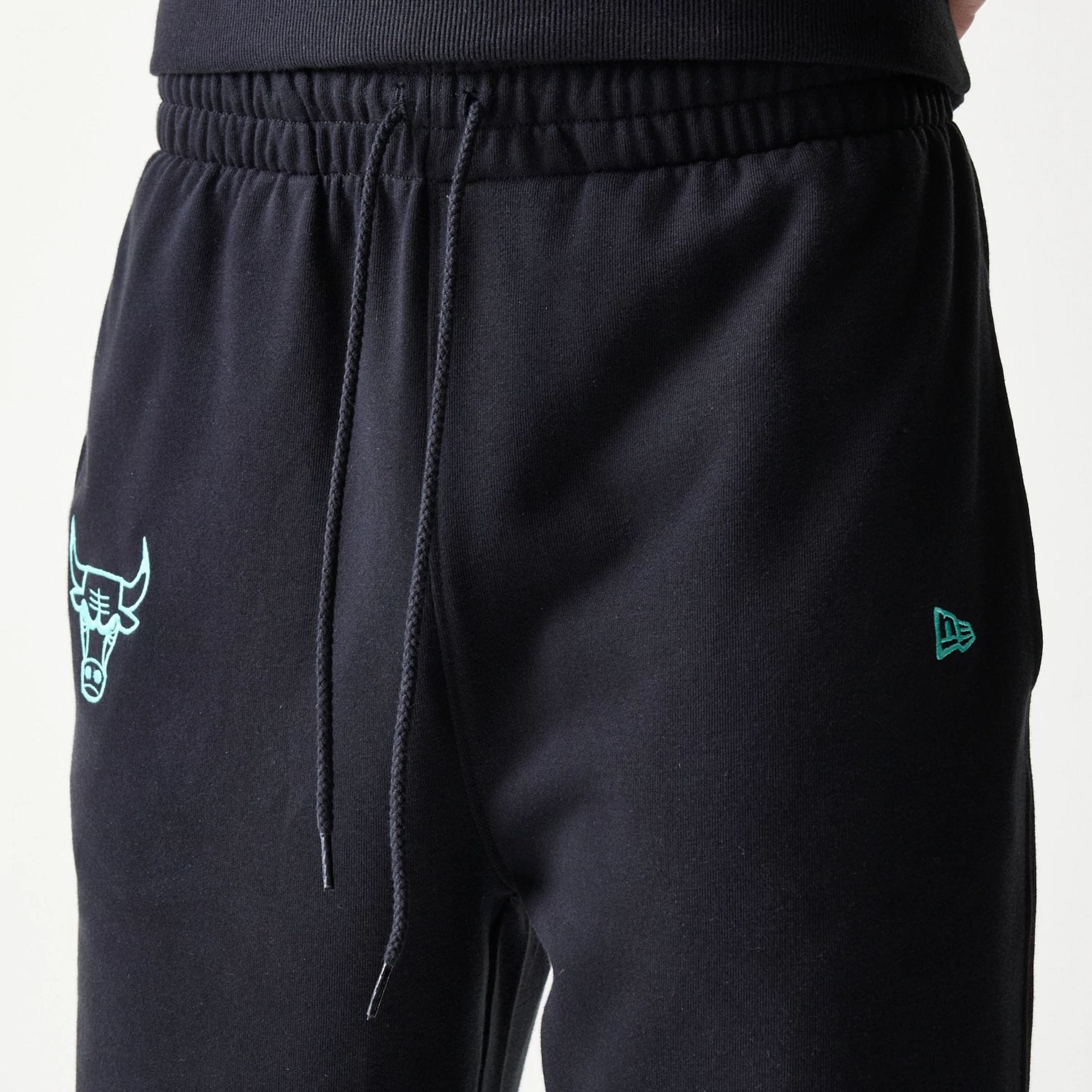 Chicago Bulls NBA League Essential Black Joggers-kentox