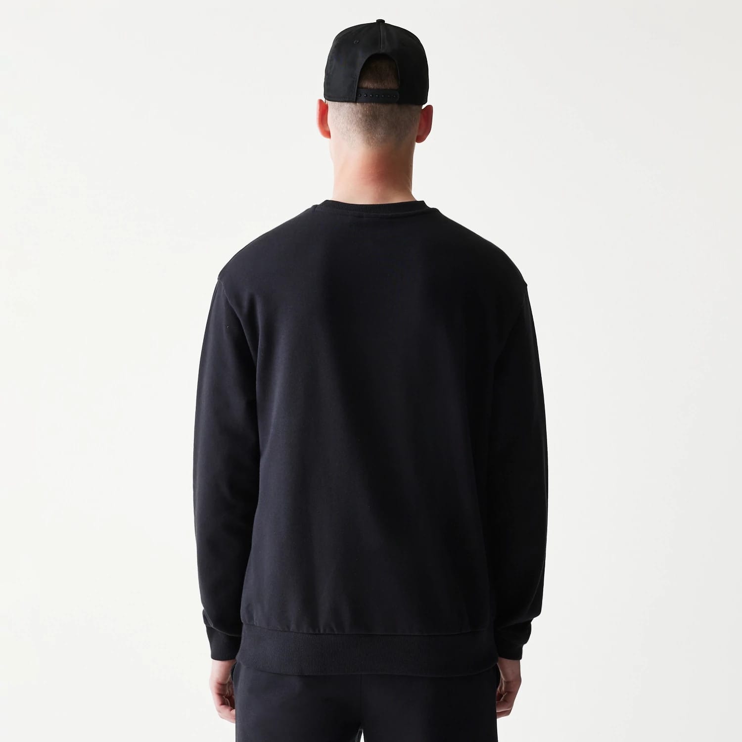 Chicago Bulls NBA Black Oversized Crew Neck Sweater-kentox