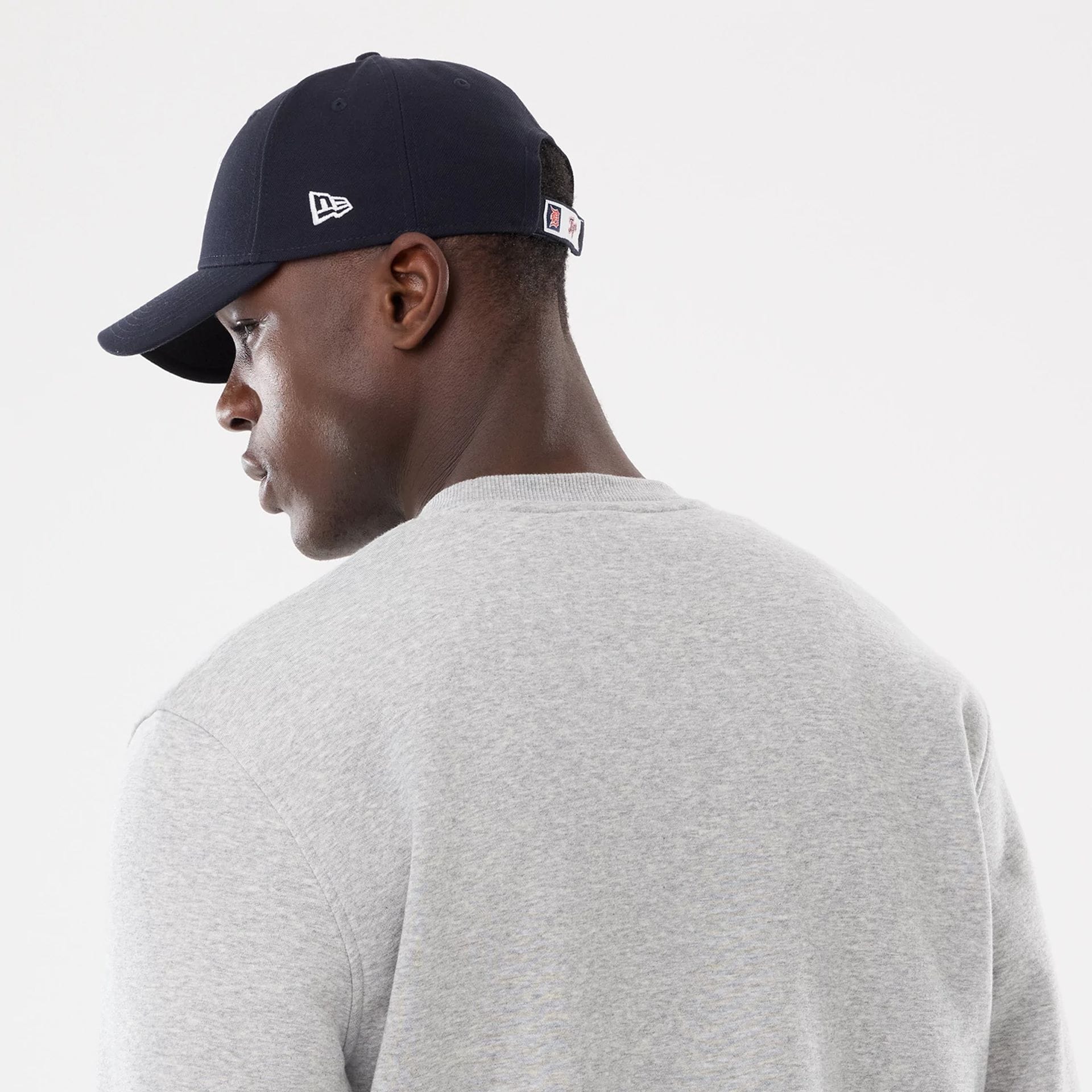 Detroit Tigers MLB Sport Classic Grey Crew Neck Sweater-kentox