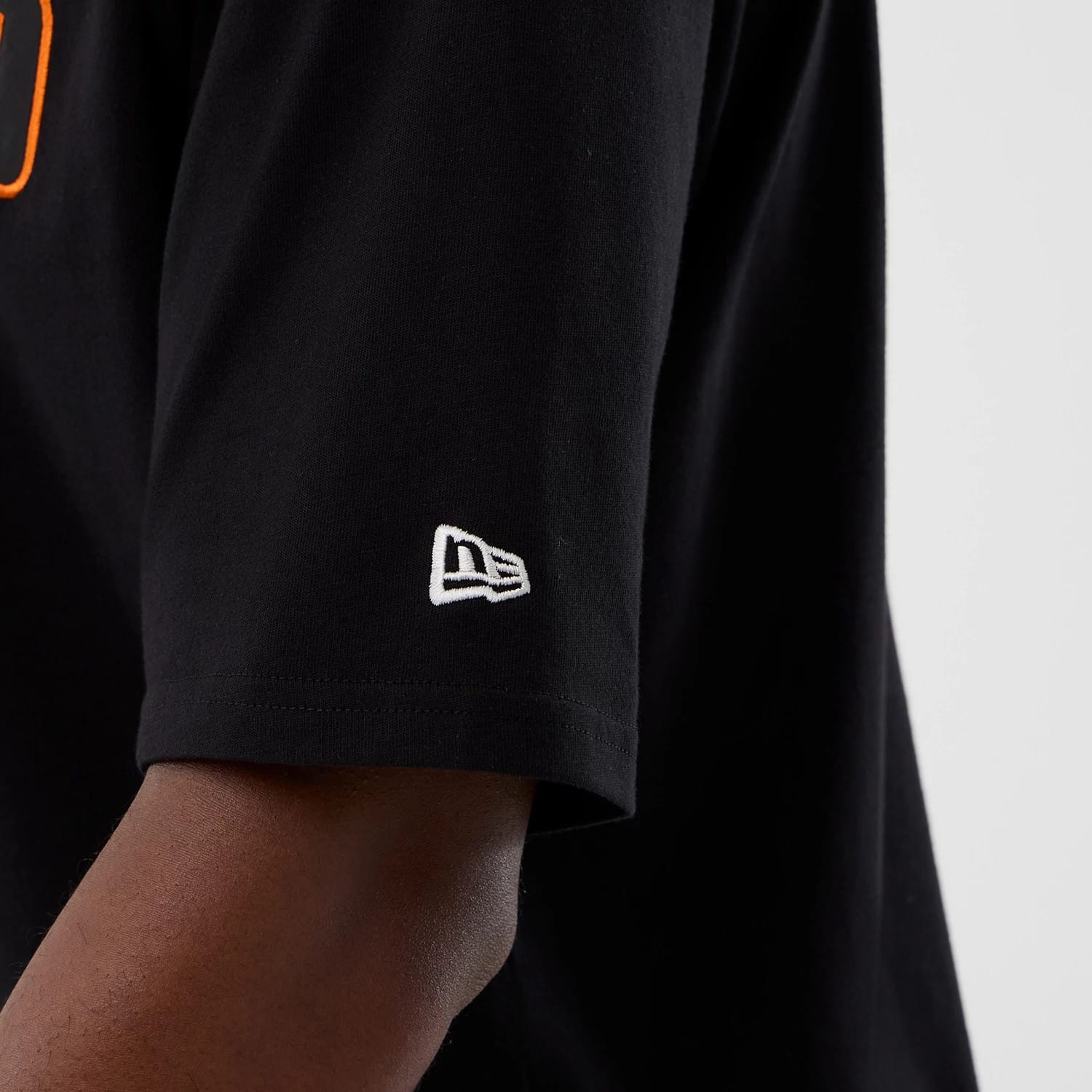 Cleveland Browns NFL International Series Games Black Oversized T-Shirt-kentox