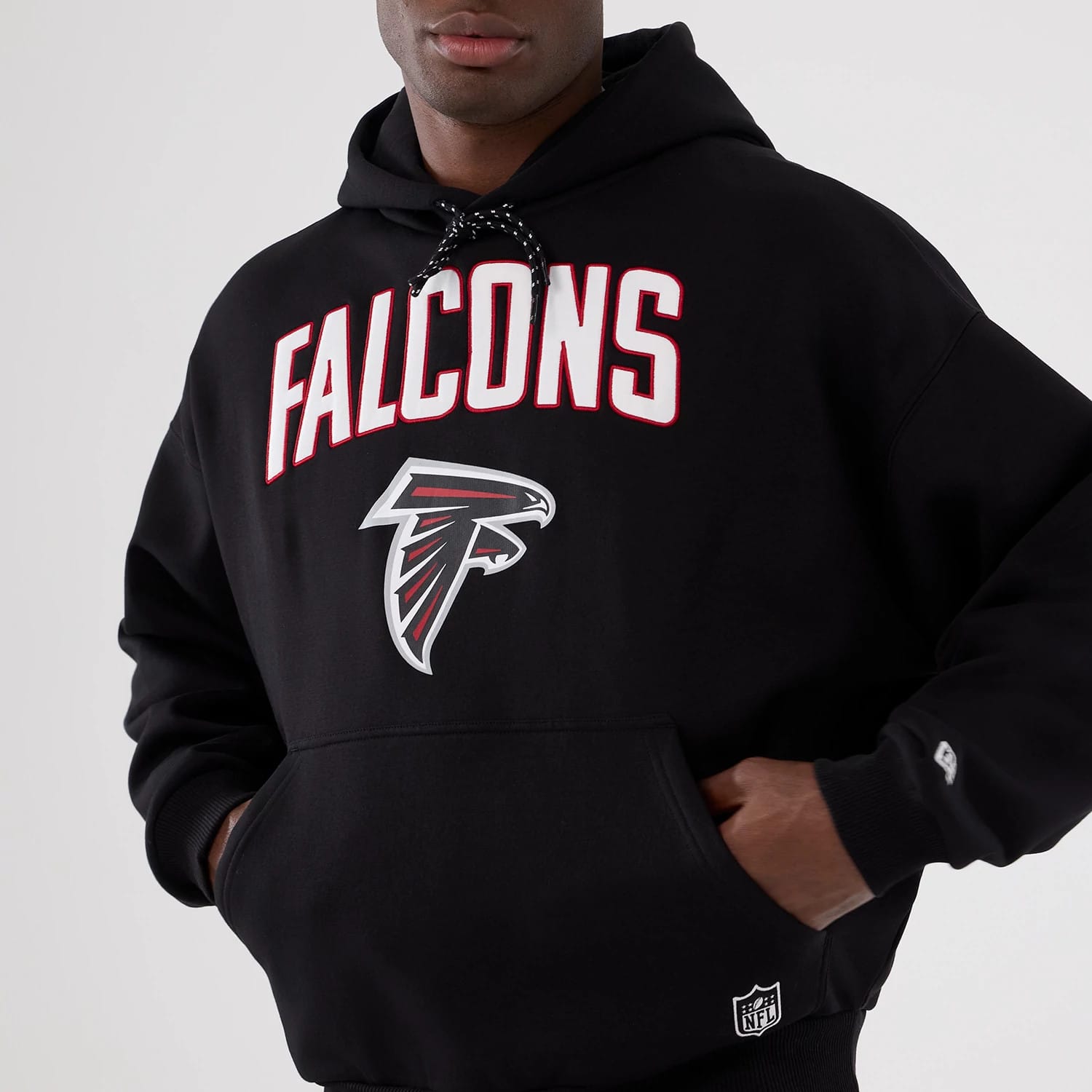 Atlanta Falcons NFL International Series Games 2025 Black Premium Pullover Hoodie-kentox