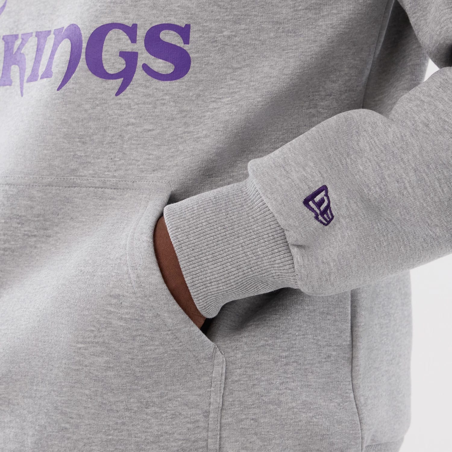 Minnesota Vikings NFL International Series Games 2025 Grey Pullover Hoodie-kentox
