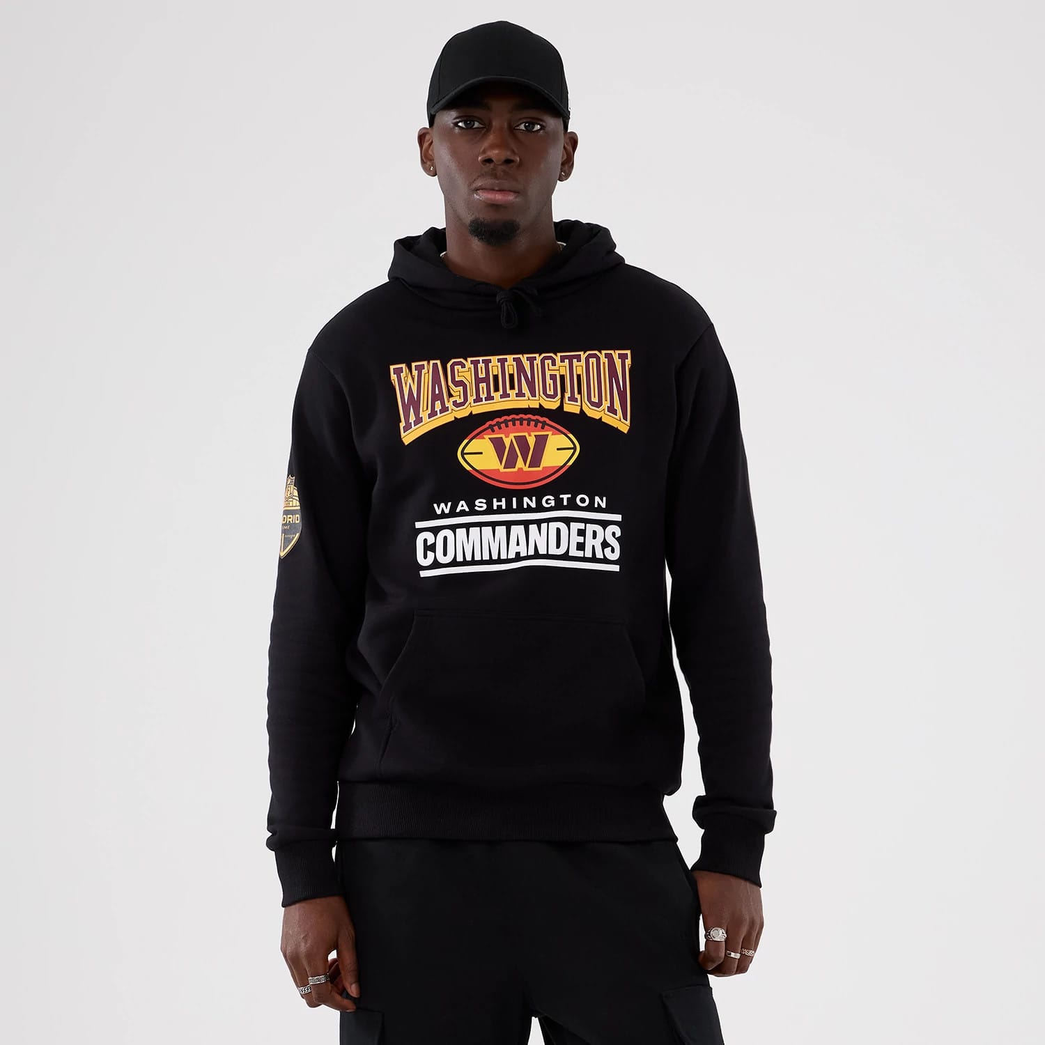 Washington Commanders NFL International Series Games 2025 Black Pullover Hoodie-kentox
