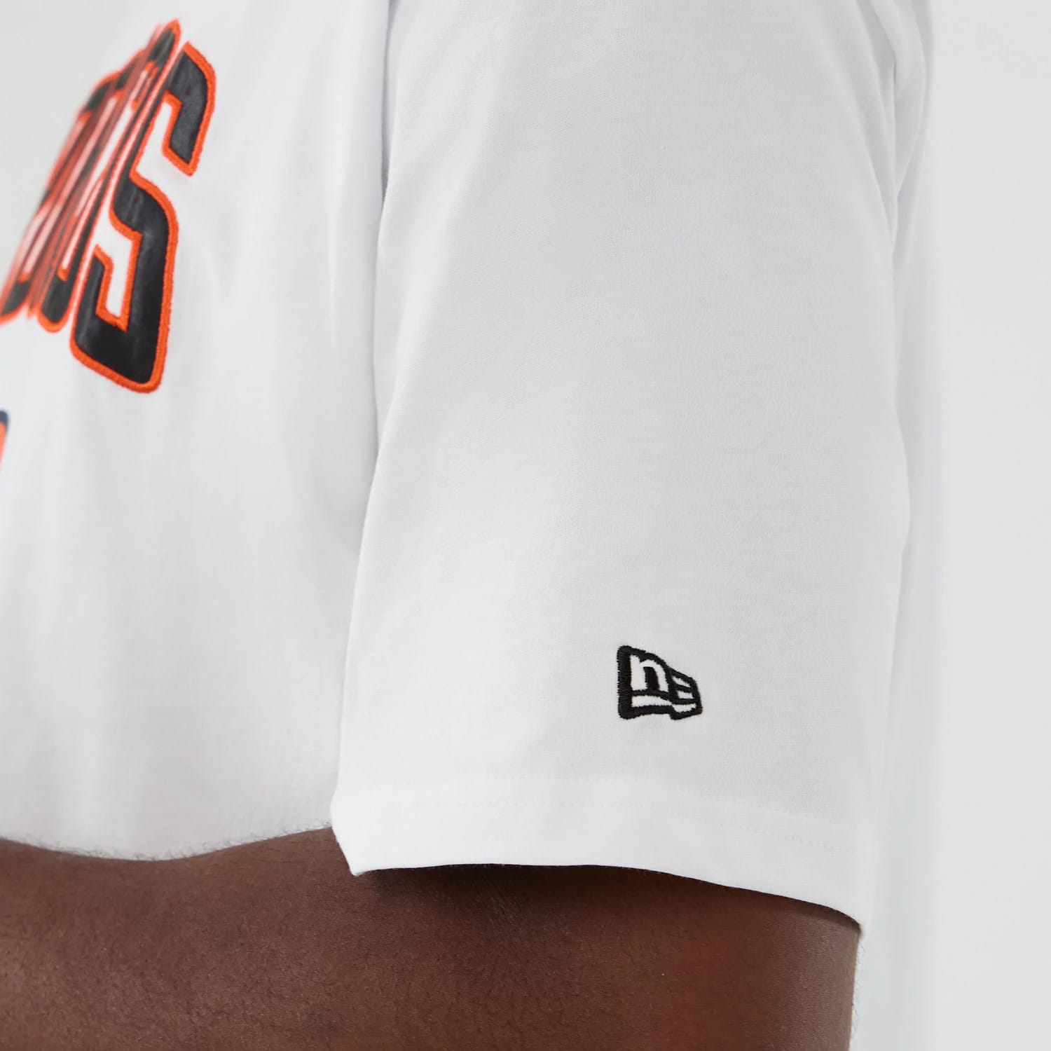 Denver Broncos NFL International Series Games 2025 White Premium T-Shirt-kentox