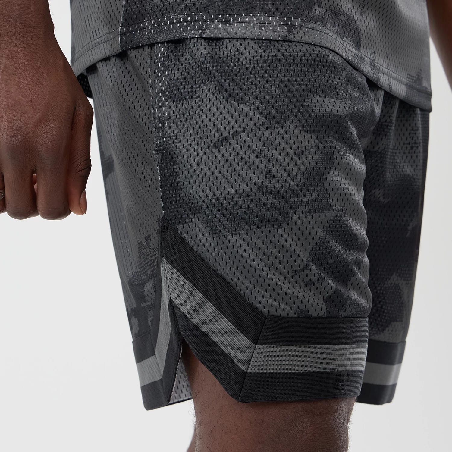 New Era All Over Print Mesh Black Camo Shorts-kentox