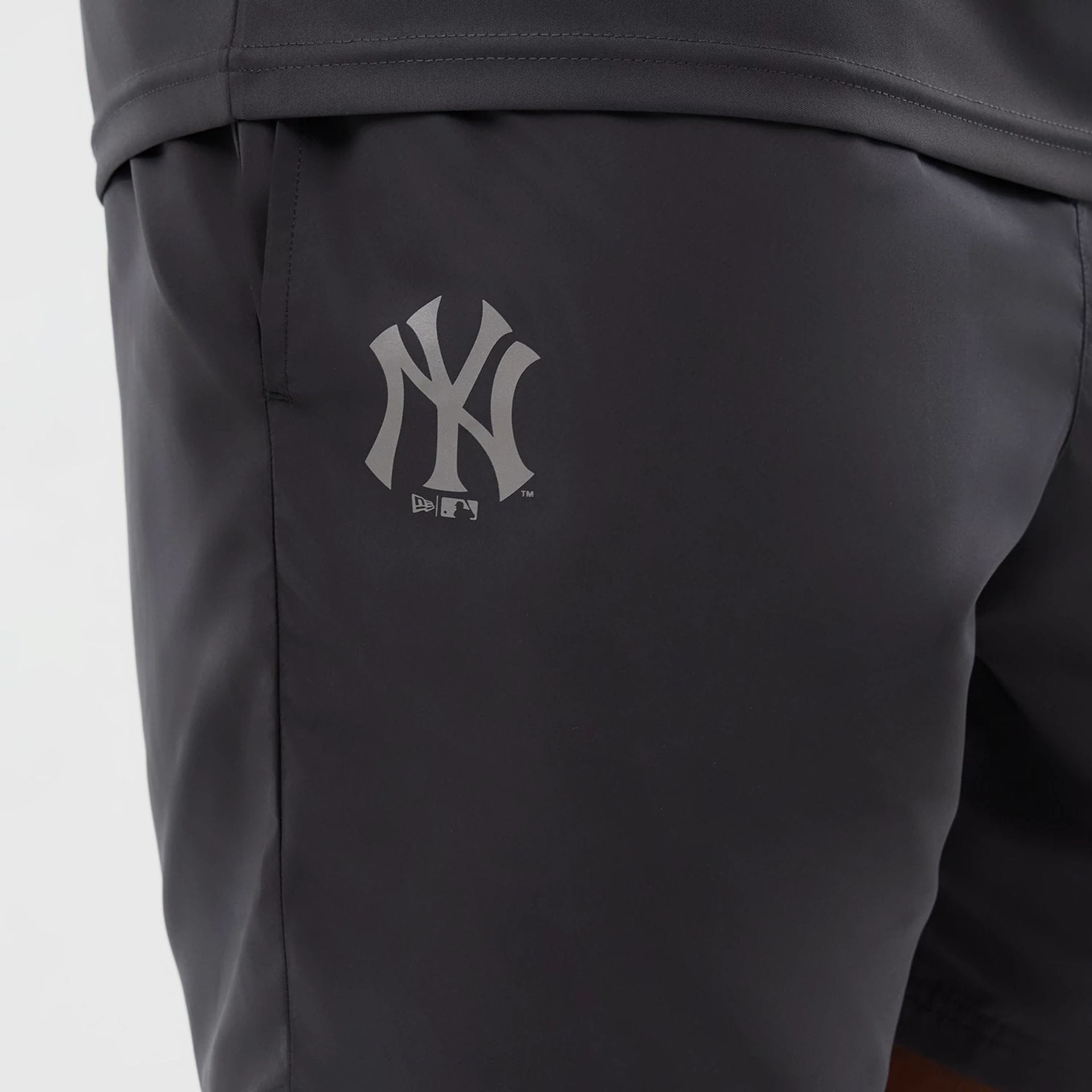 New York Yankees MLB Core Plus Dark Grey Shorts-kentox