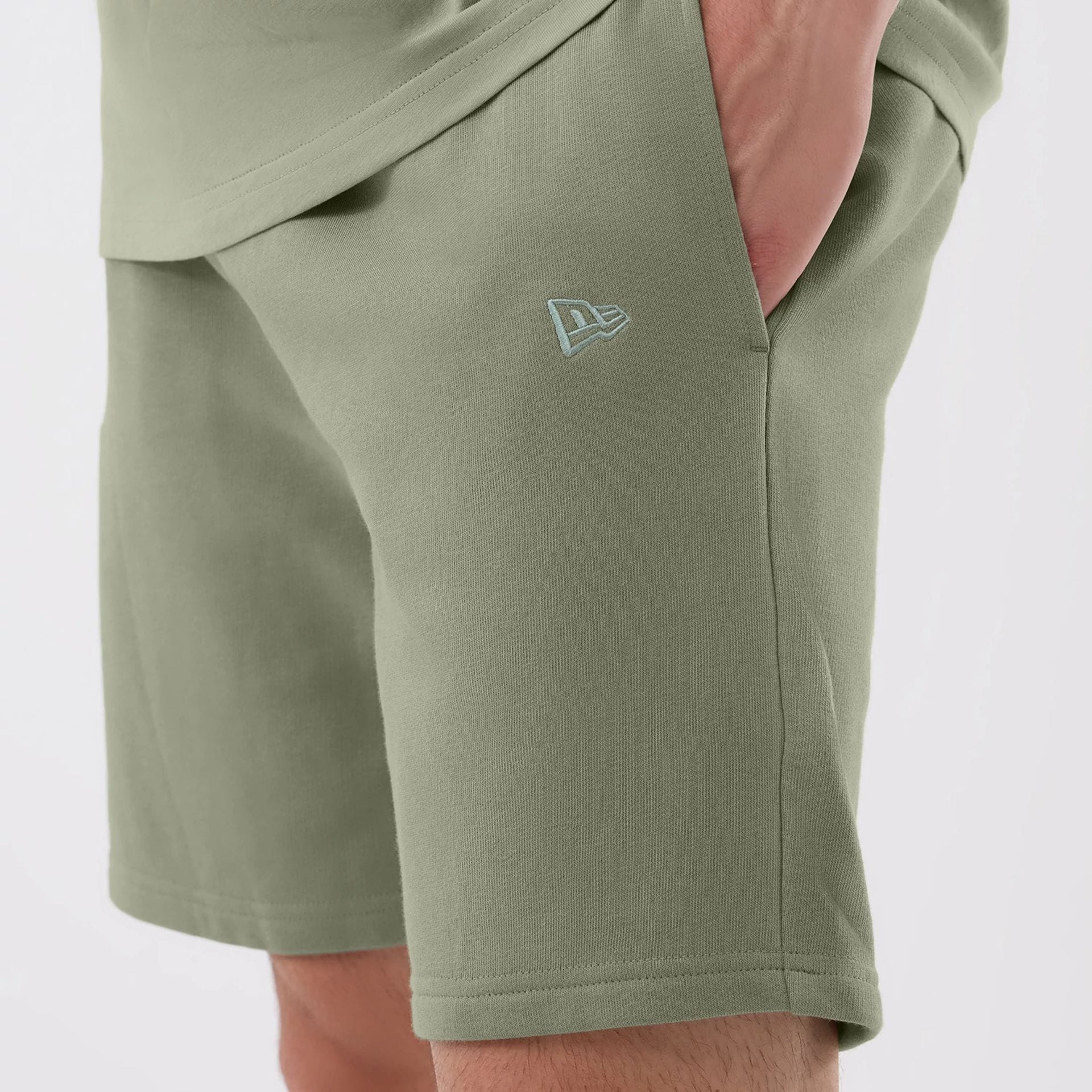 Chicago Bulls NBA League Essential Pastel Green Shorts-kentox