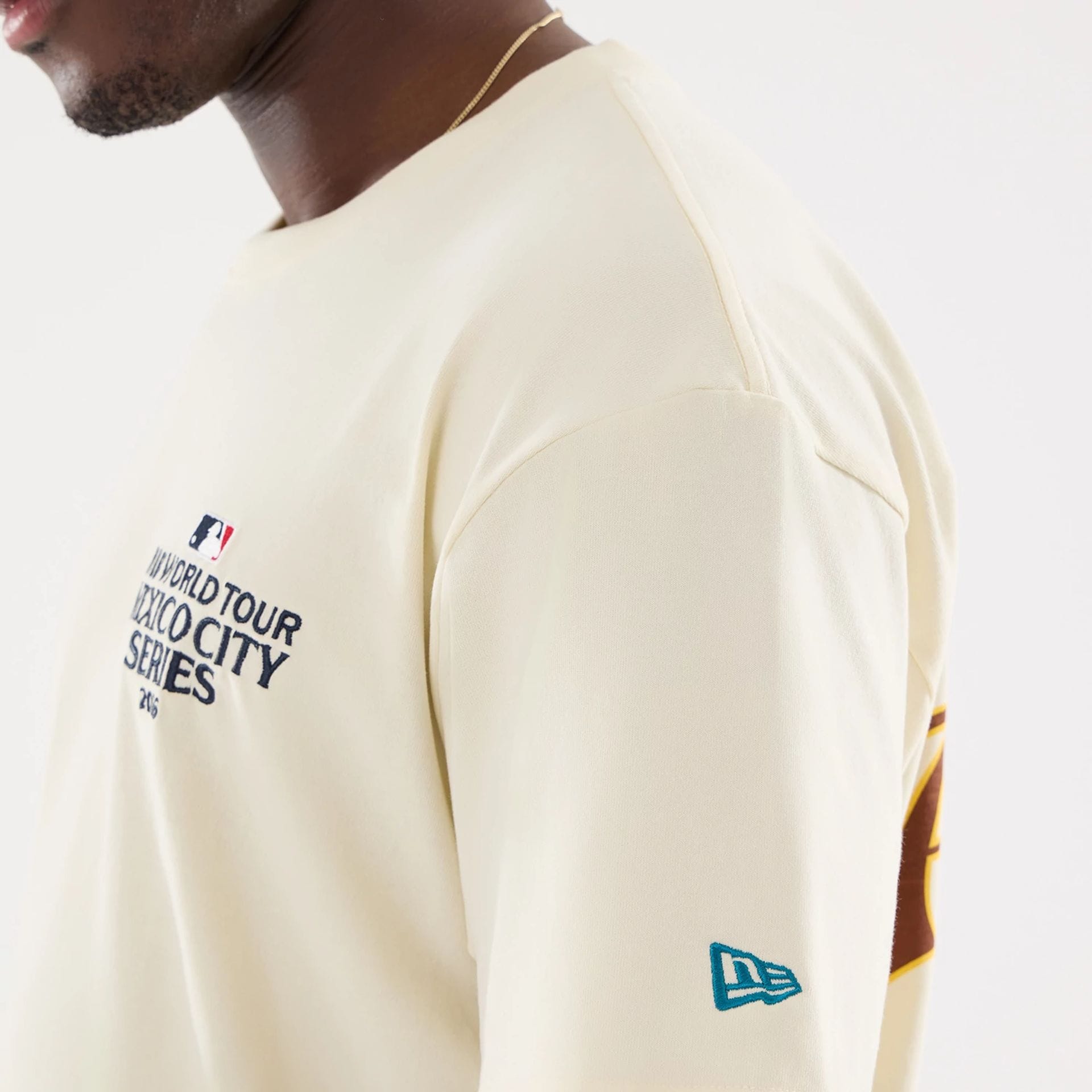 Dueling Logo MLB Mexico City Series 2026 Cream T-Shirt-kentox