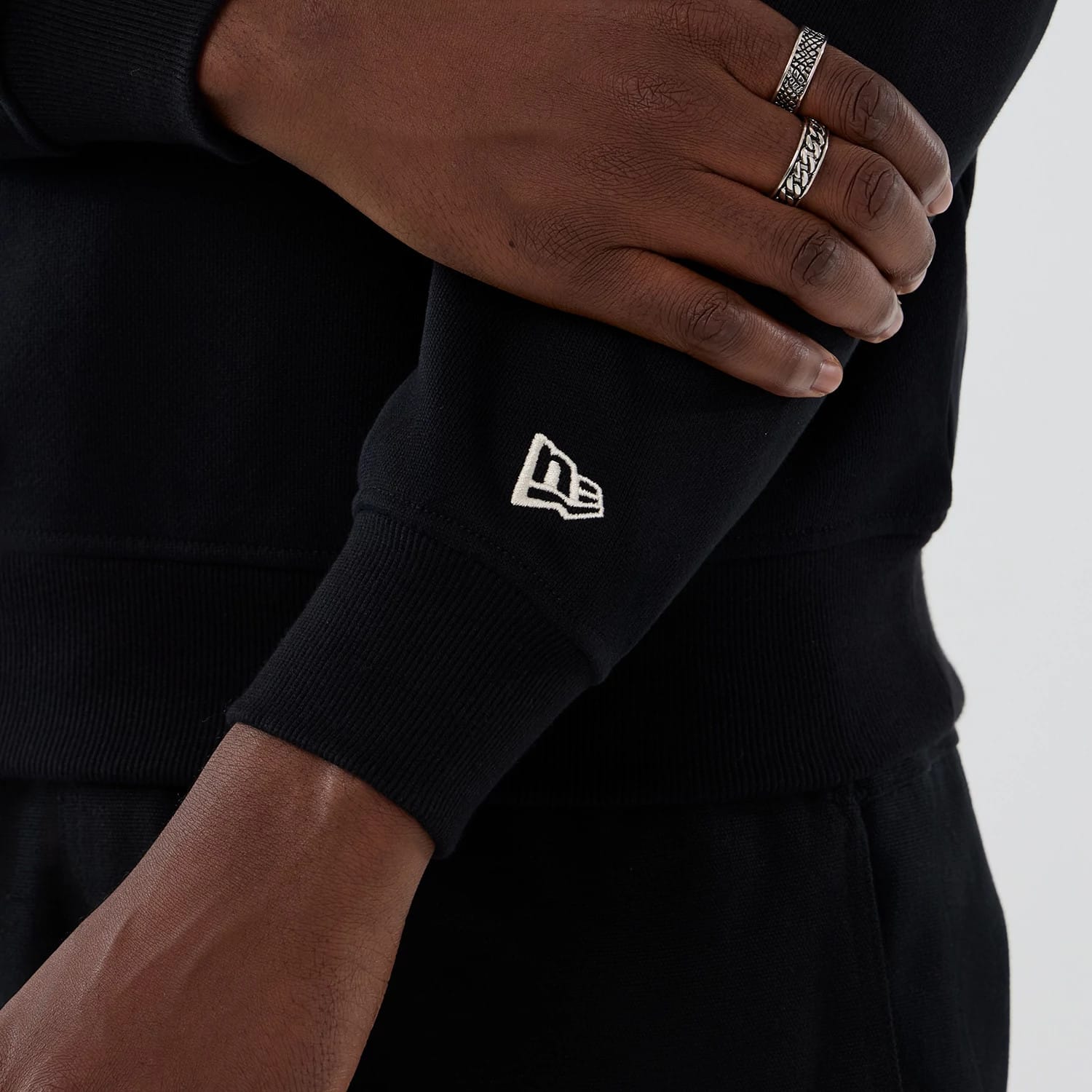 kentox Company Black Crew Neck Sweater-kentox - Image 5