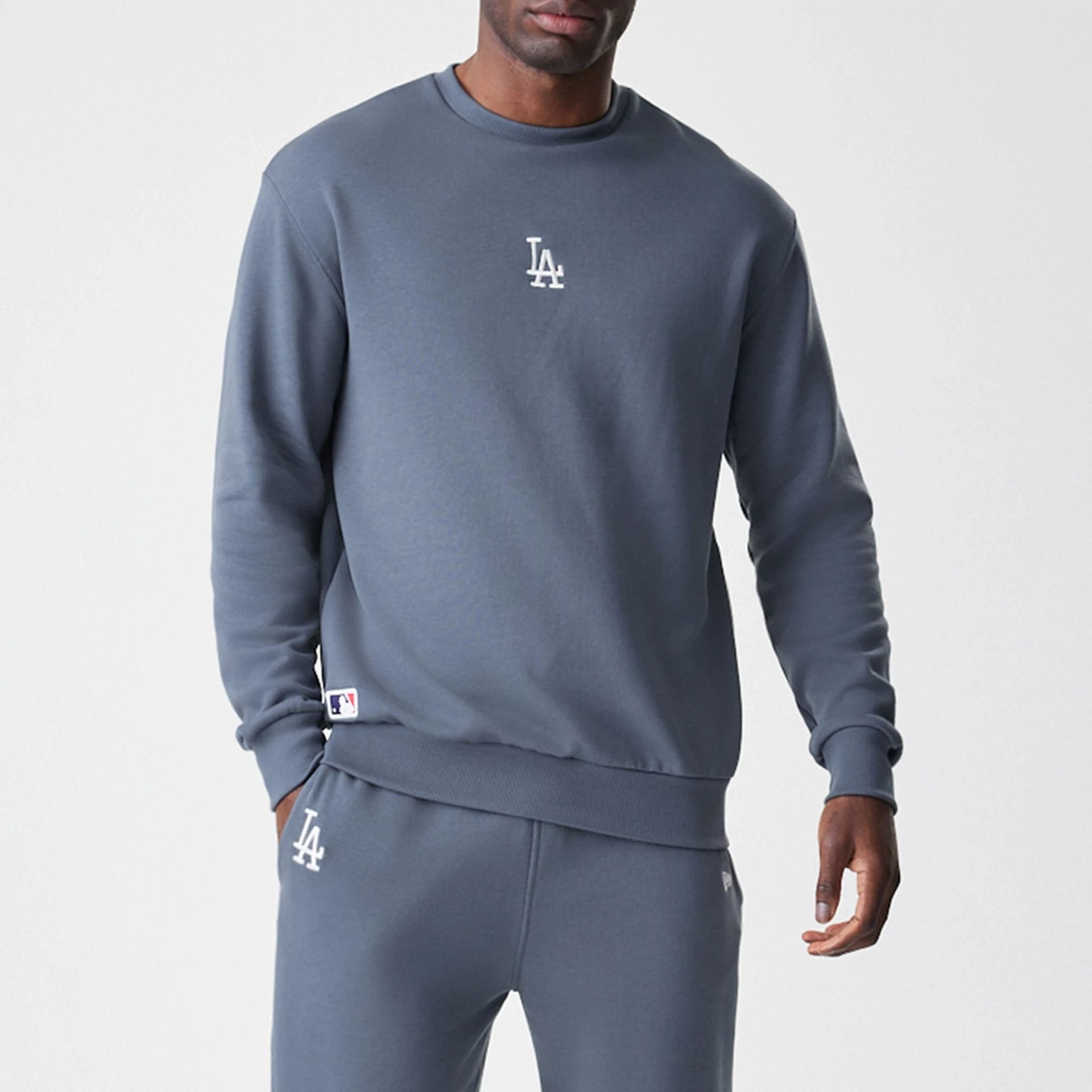 LA Dodgers MLB Midi League Essential Dark Grey Oversized Crew Neck Sweater-kentox - Image 3
