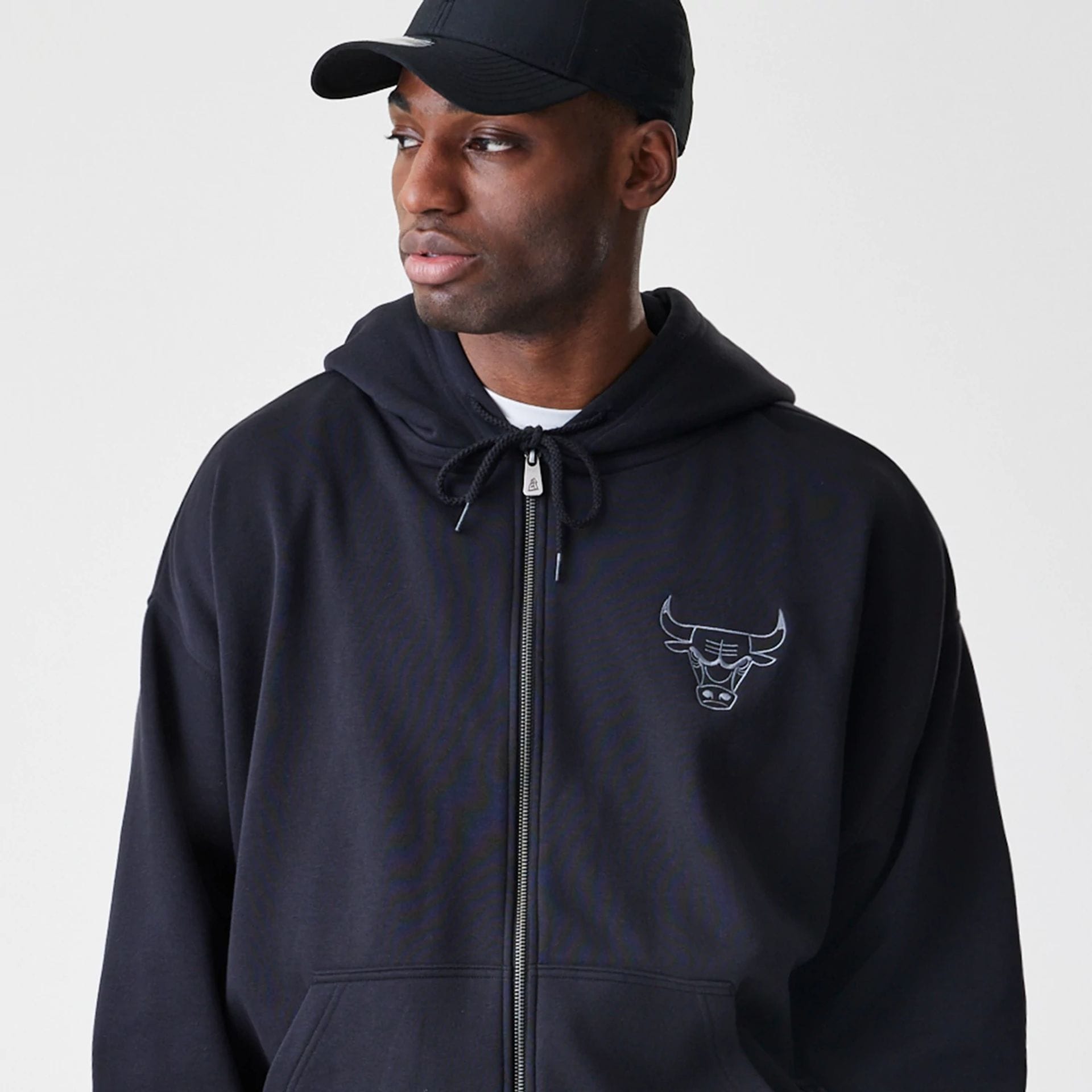 Chicago Bulls NBA Linear Black Oversized Full Zip Hoodie-kentox - Image 6