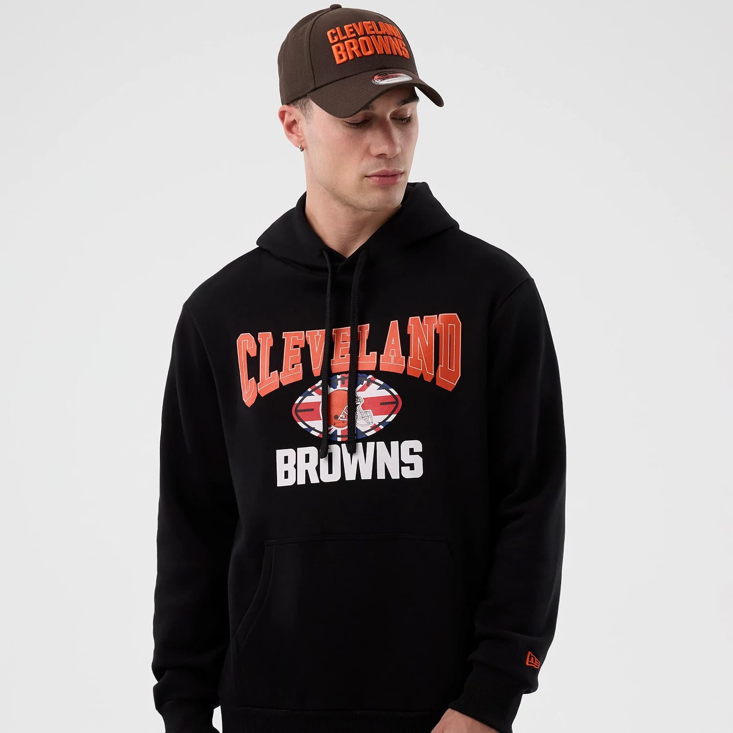 Cleveland Browns NFL International Series Games Black Pullover Hoodie-kentox - Image 6