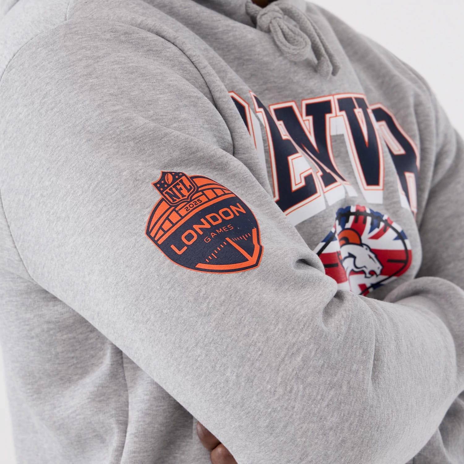 Denver Broncos NFL International Series Games 2025 Grey Pullover Hoodie-kentox - Image 4