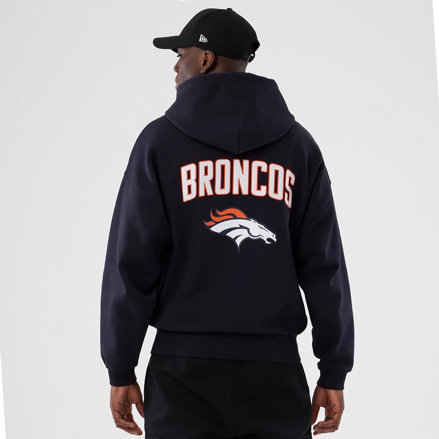 Denver Broncos NFL International Series Games 2025 Navy Premium Pullover Hoodie-kentox - Image 2