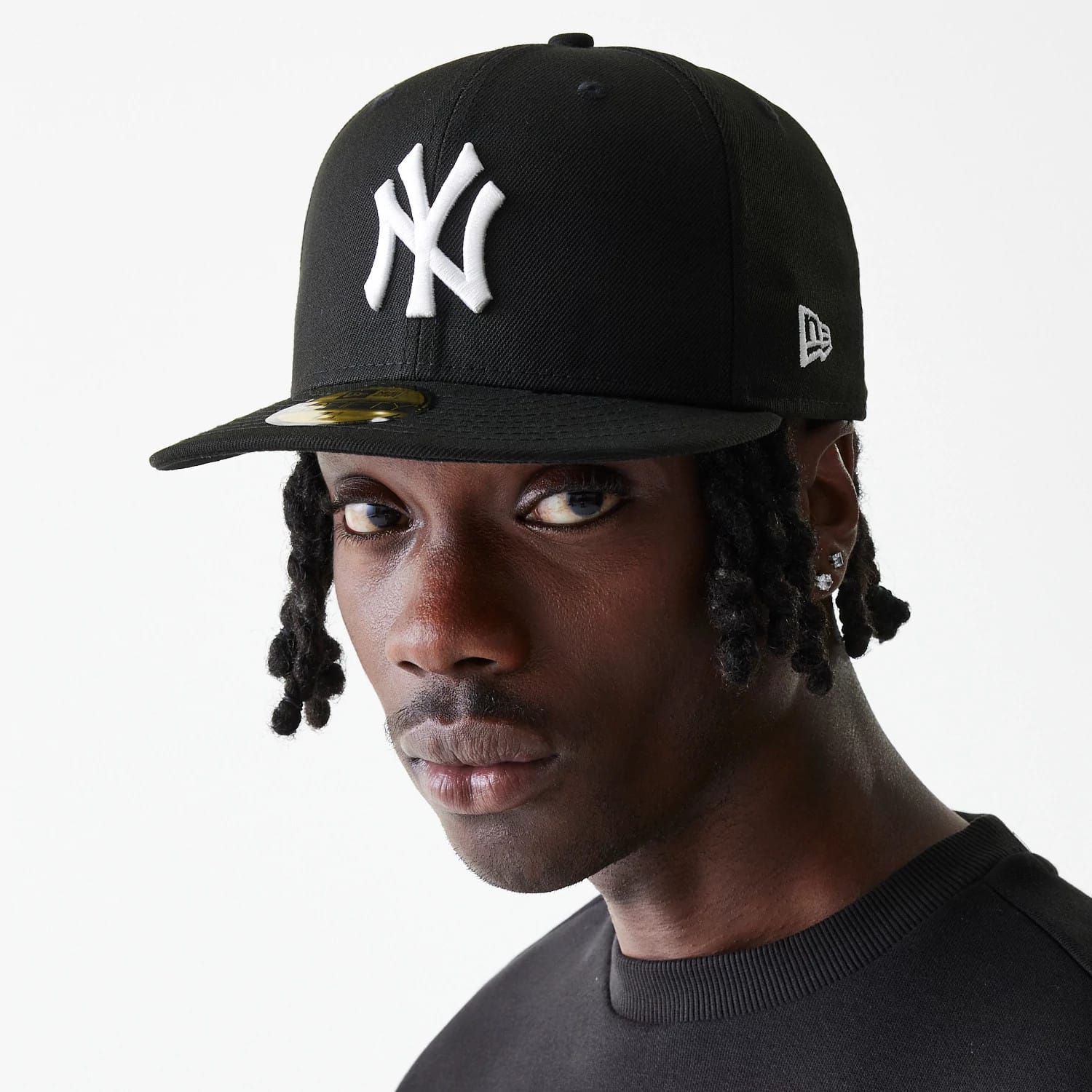 New York Yankees Essential Black 59FIFTY Cap-kentox - Image 2