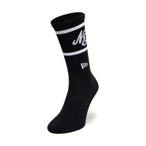 New Era Heritage Logo Black Crew Socks-kentox
