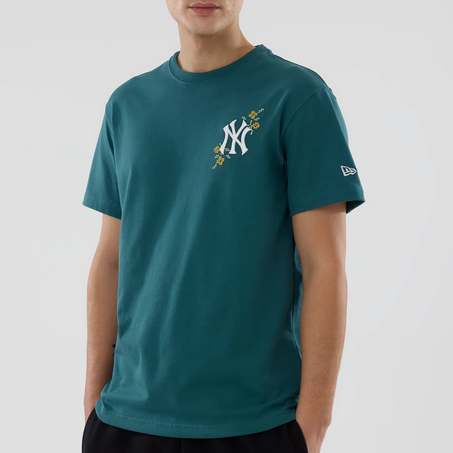 New York Yankees MLB Garden Dark Green T-Shirt-kentox - Image 3