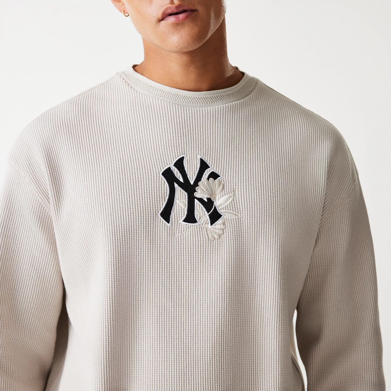 New York Yankees MLB Waffle Cream Oversized Crew Neck Sweater-kentox - Image 3