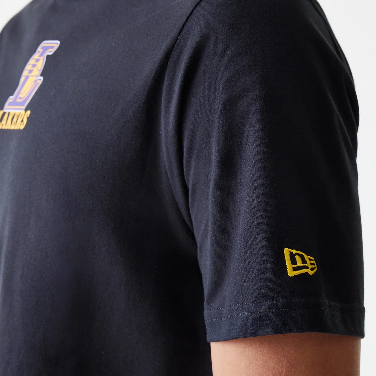 LA Lakers NBA Logo Black T-Shirt-kentox - Image 6