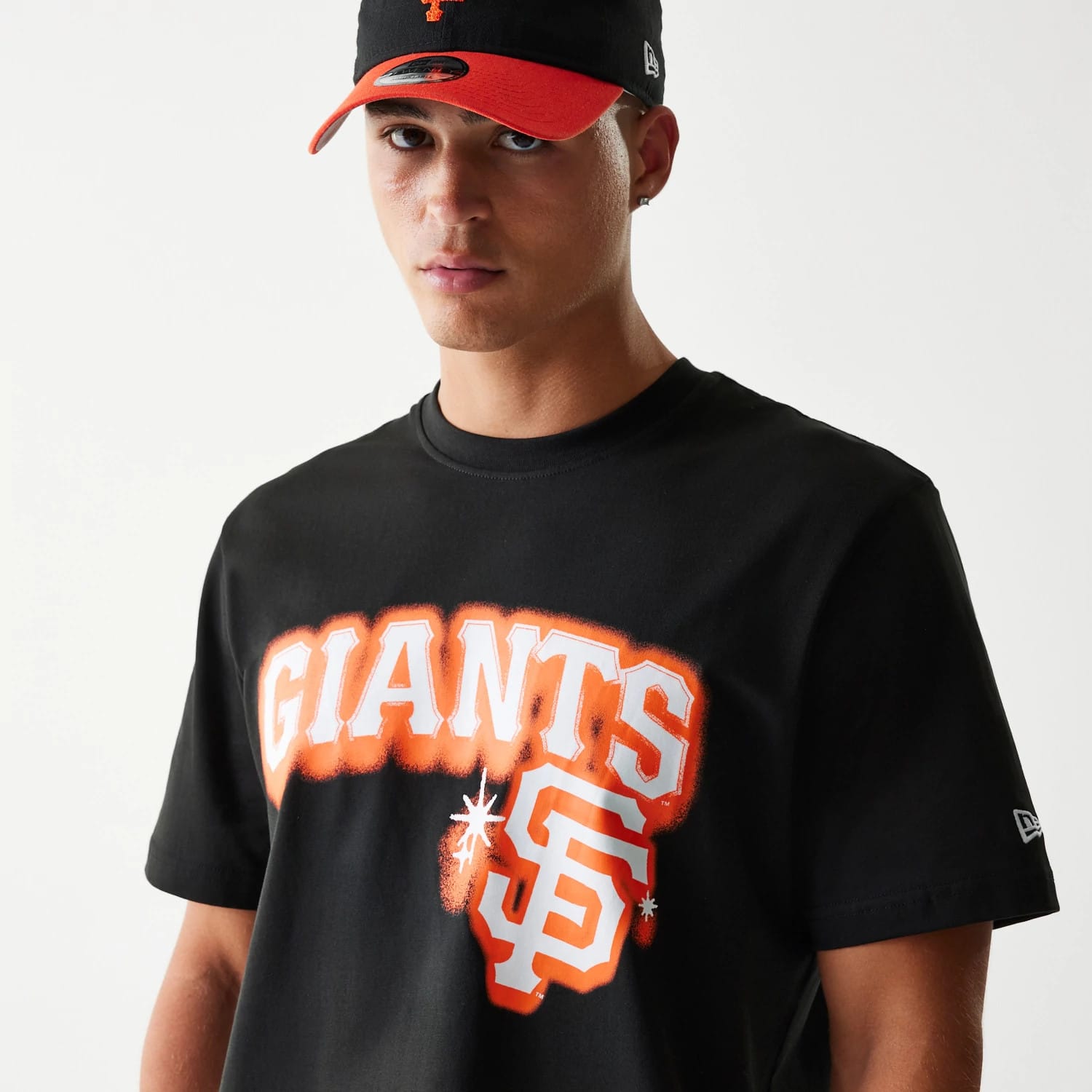 San Francisco Giants OVO x MLB Black T-Shirt-kentox - Image 4