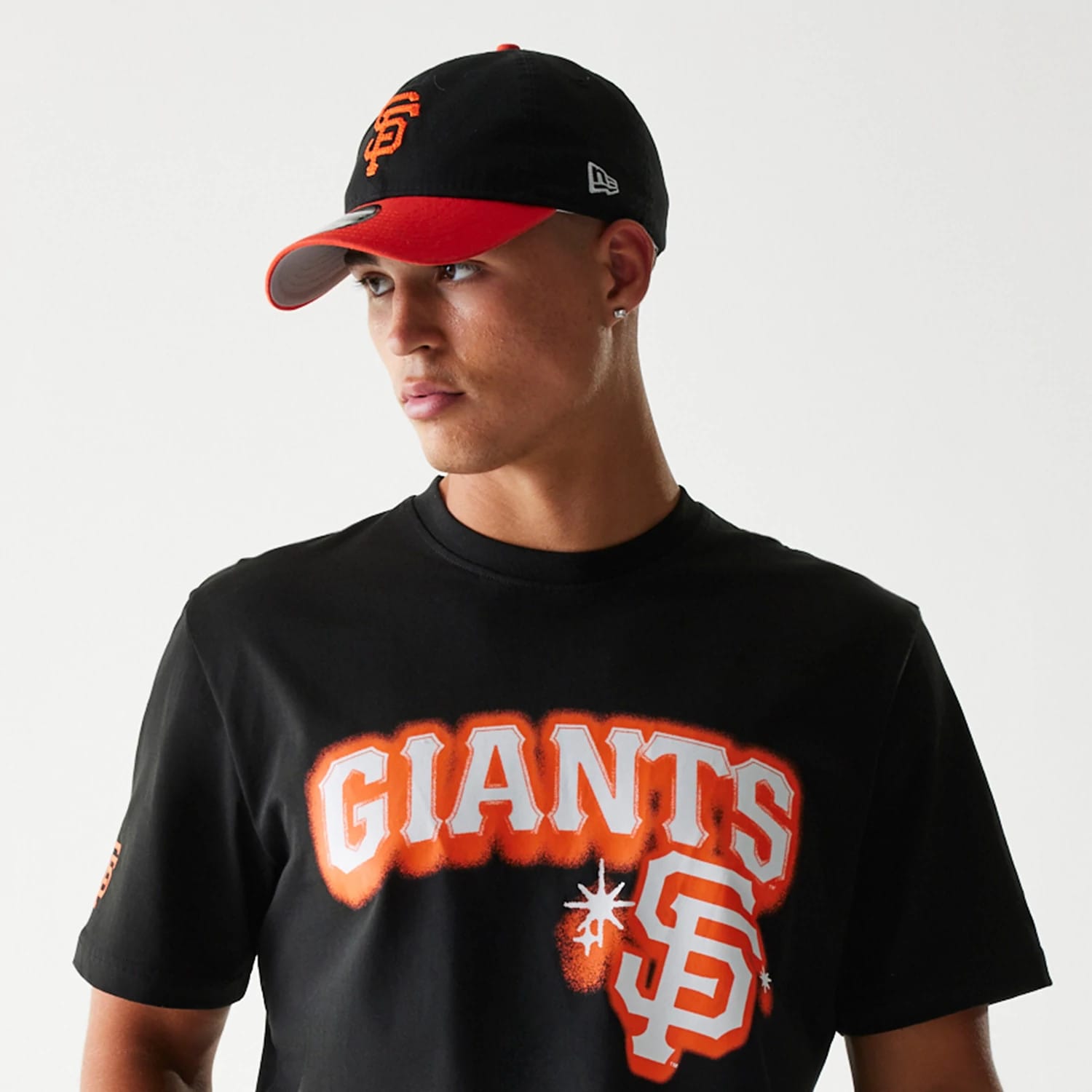 San Francisco Giants OVO x MLB Black T-Shirt-kentox - Image 6