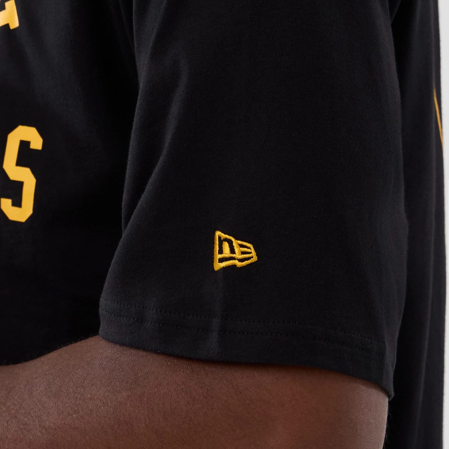 Washington Commanders NFL International Series Games 2025 Black Oversized T-Shirt-kentox - Image 6