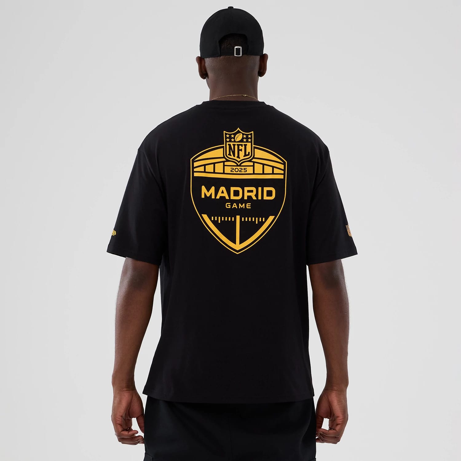 Washington Commanders NFL International Series Games 2025 Black Oversized T-Shirt-kentox - Image 2
