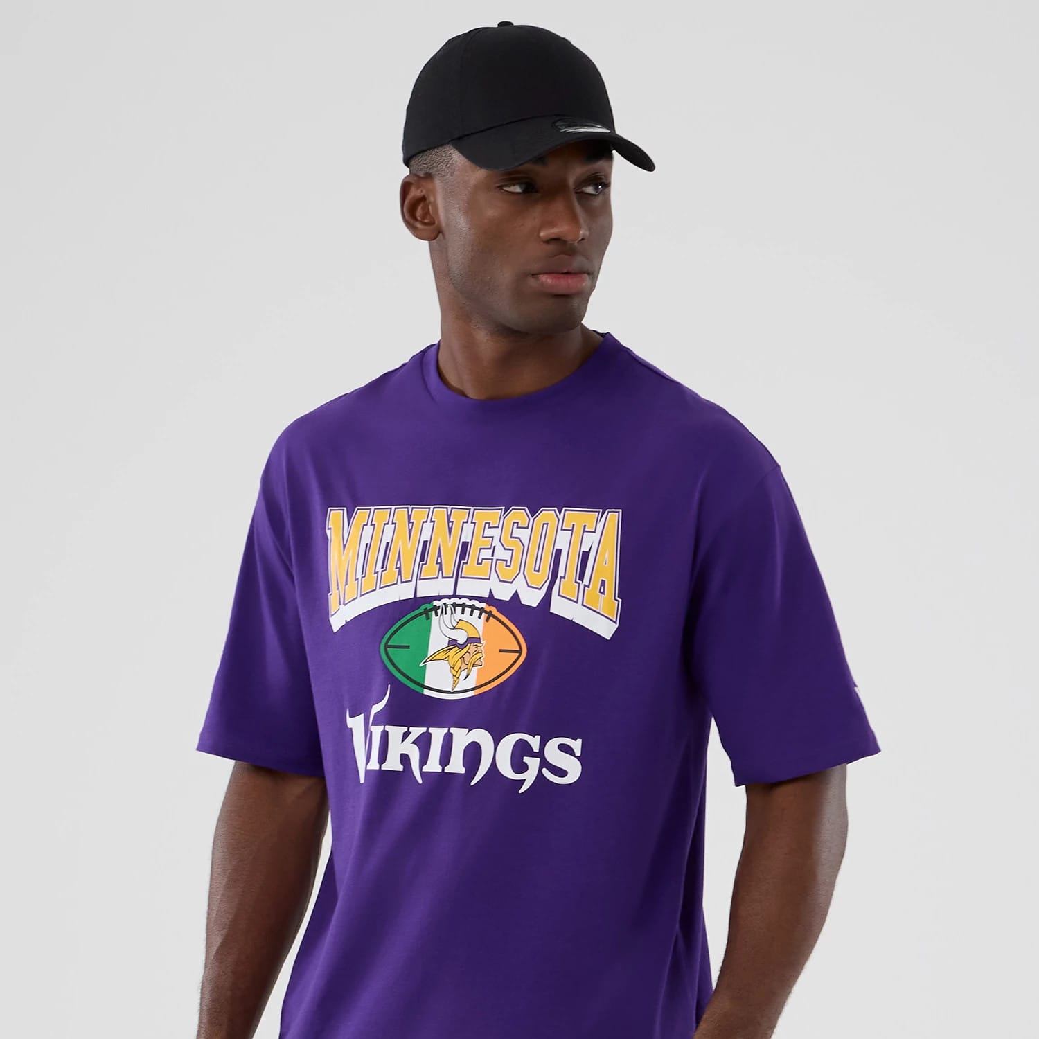 Minnesota Vikings NFL International Series Games 2025 Purple Oversized T-Shirt-kentox - Image 3