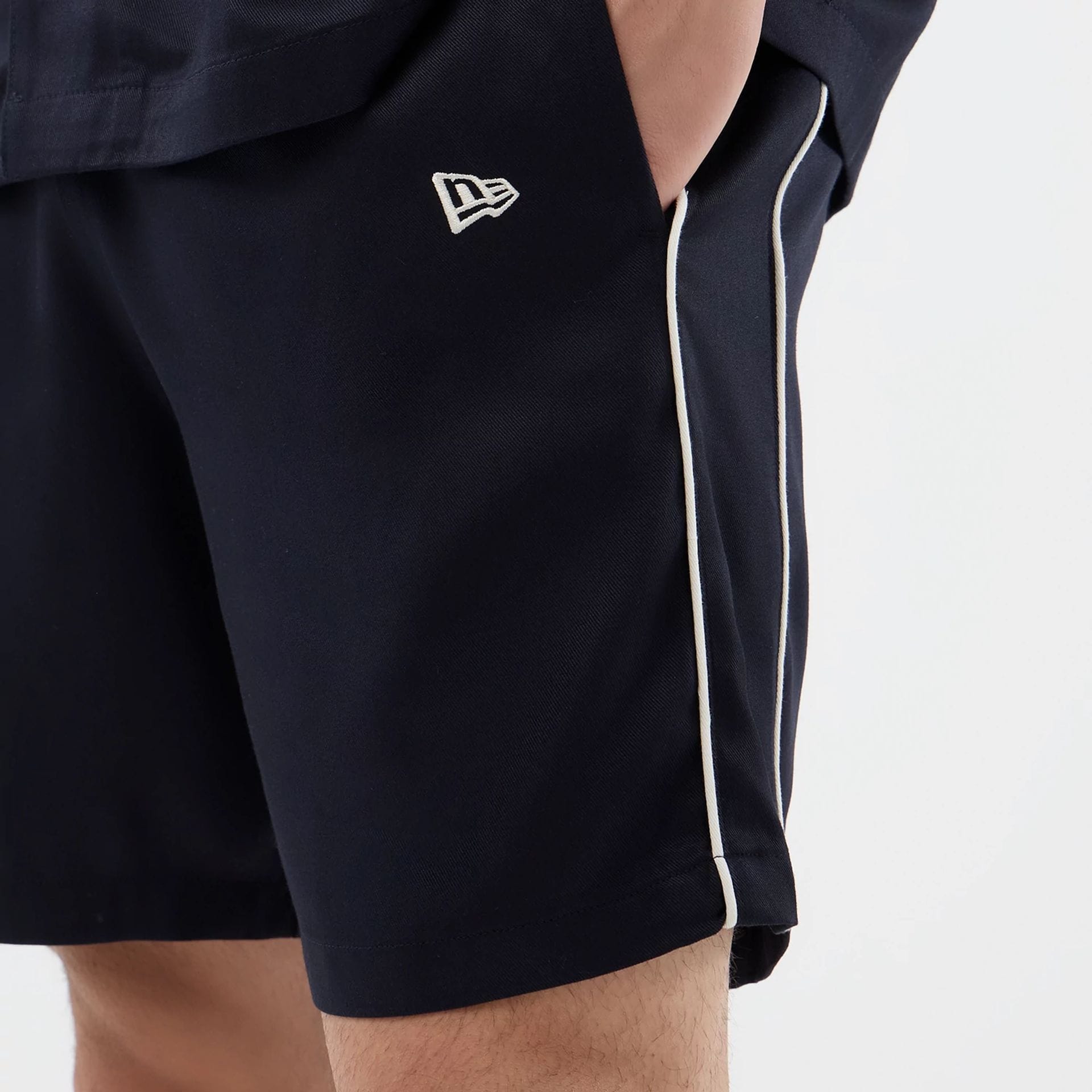 New Era Piping Navy Shorts-kentox - Image 4