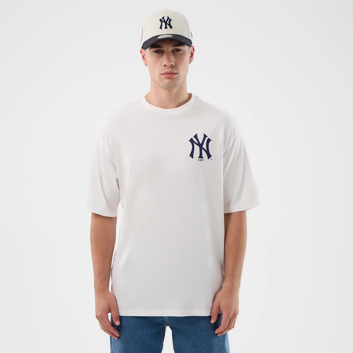 New York Yankees MLB Cap Graphic White Oversized T-Shirt-kentox - Image 3