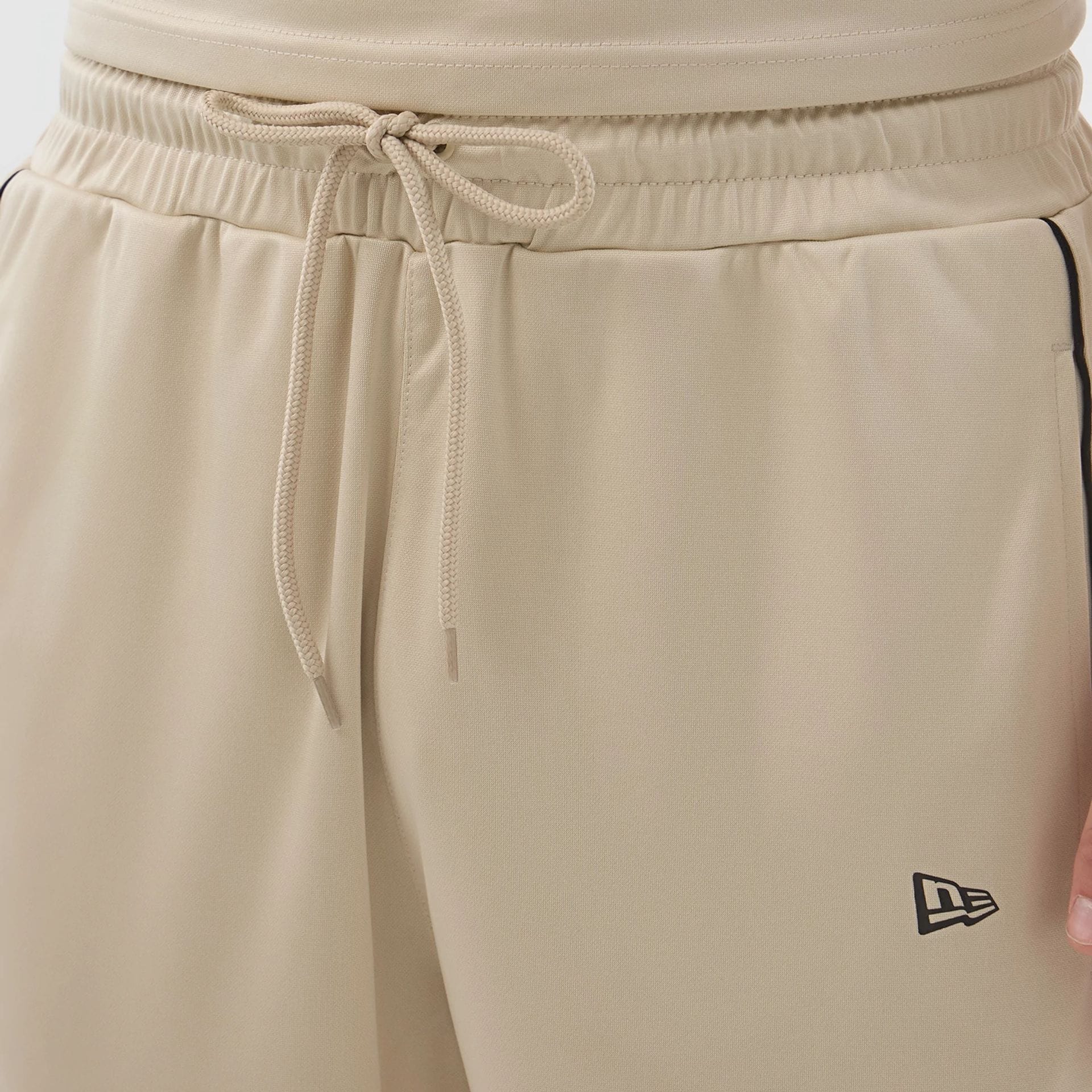 New Era Football Light Beige Shorts-kentox - Image 5